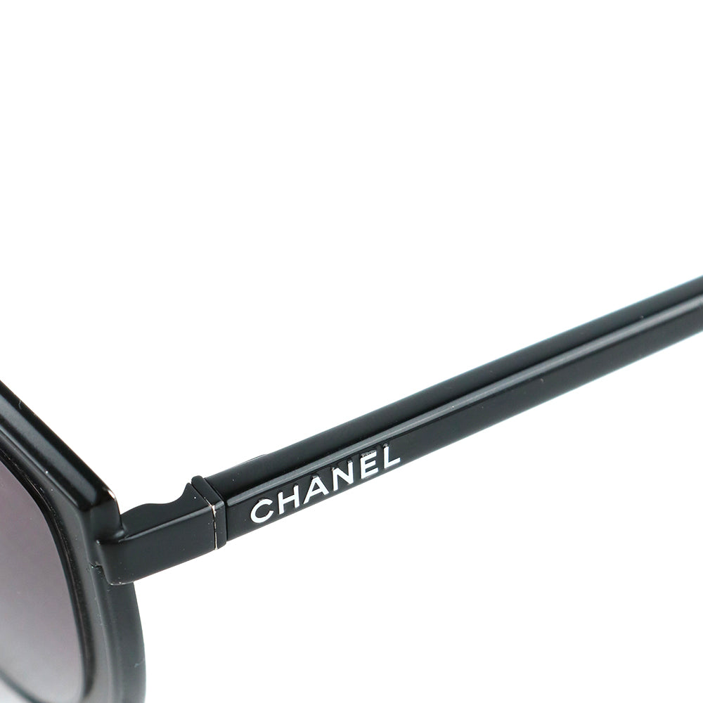 CHANEL - Lunettes de soleil Papillon
