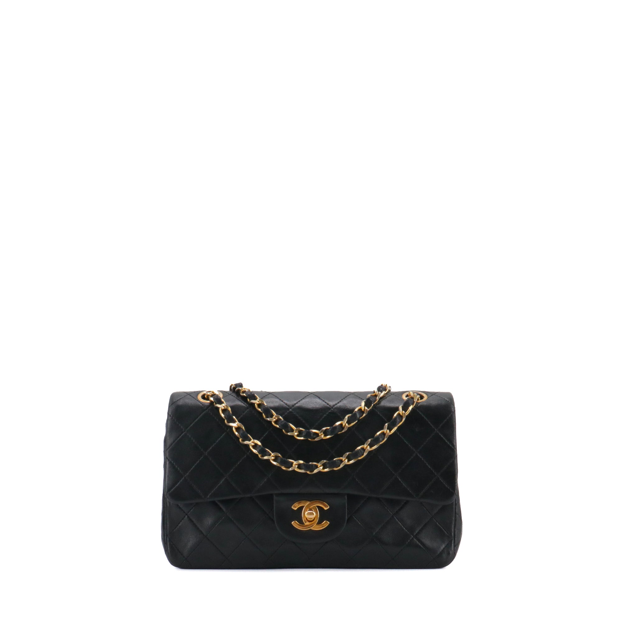 CHANEL - Sac à main Classique/Timeless double flap Chanel en cuir lisse noir vintage