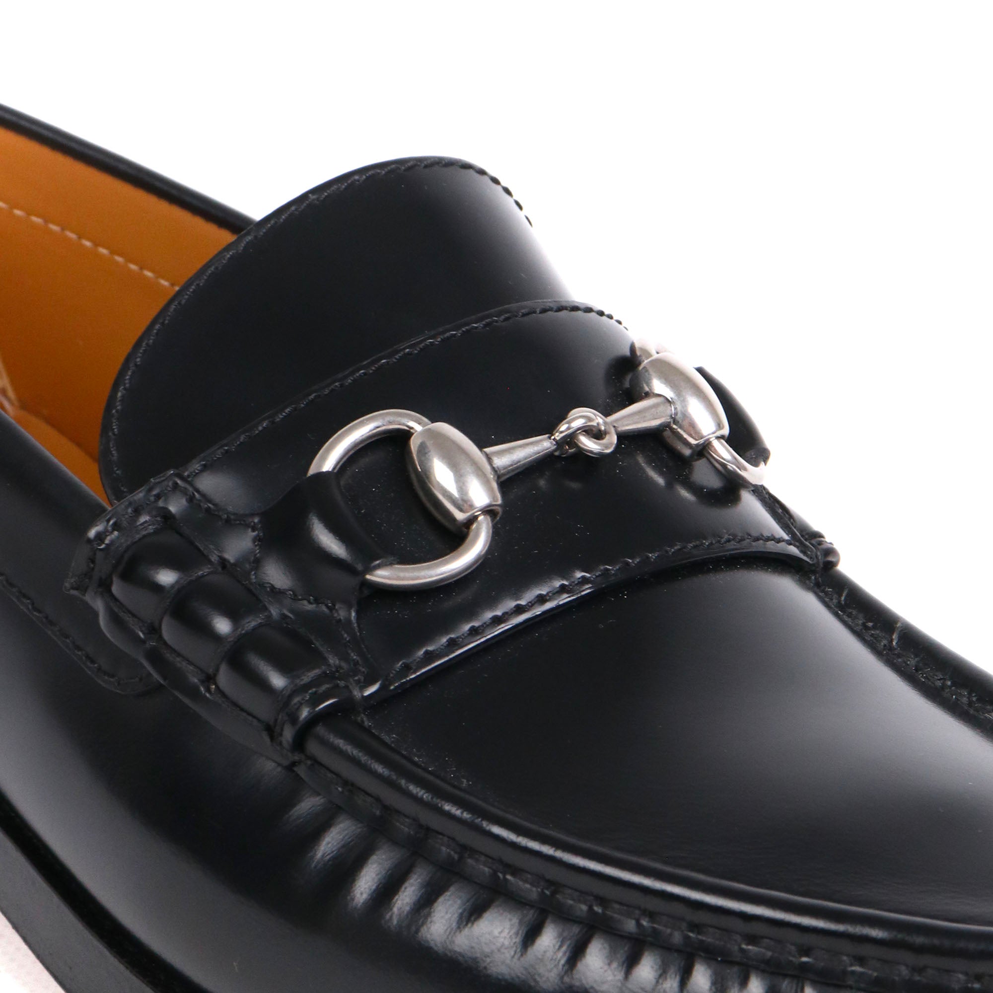 GUCCI - Mocassins Horsebit Gucci en cuir verni noir (T42)
