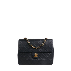 CHANEL - Sac à bandoulière Timeless Mini Square Chanel en cuir noir vintage