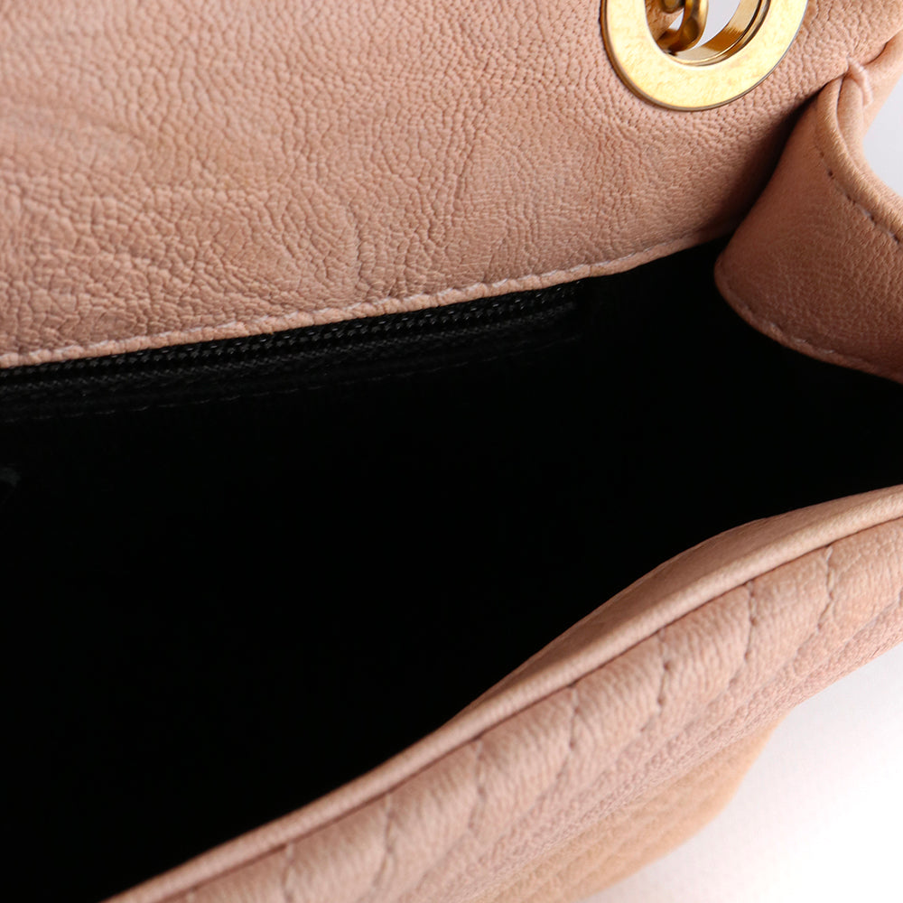 CHANEL - Sac à main Timeless 23 en cuir chevrons beige