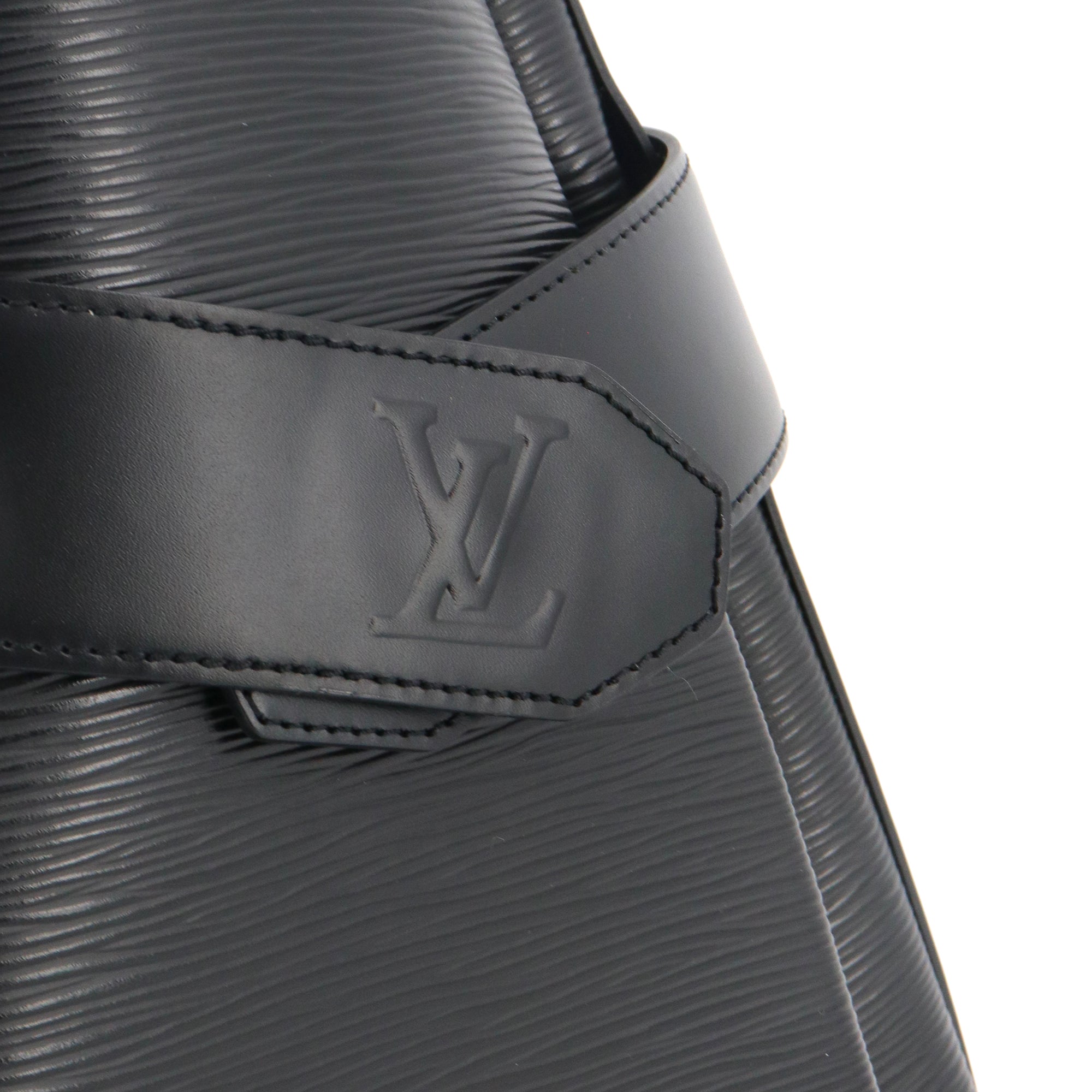 LOUIS VUITTON - Sac à épaule Twist Bucket Louis Vuitton en cuir épi noir