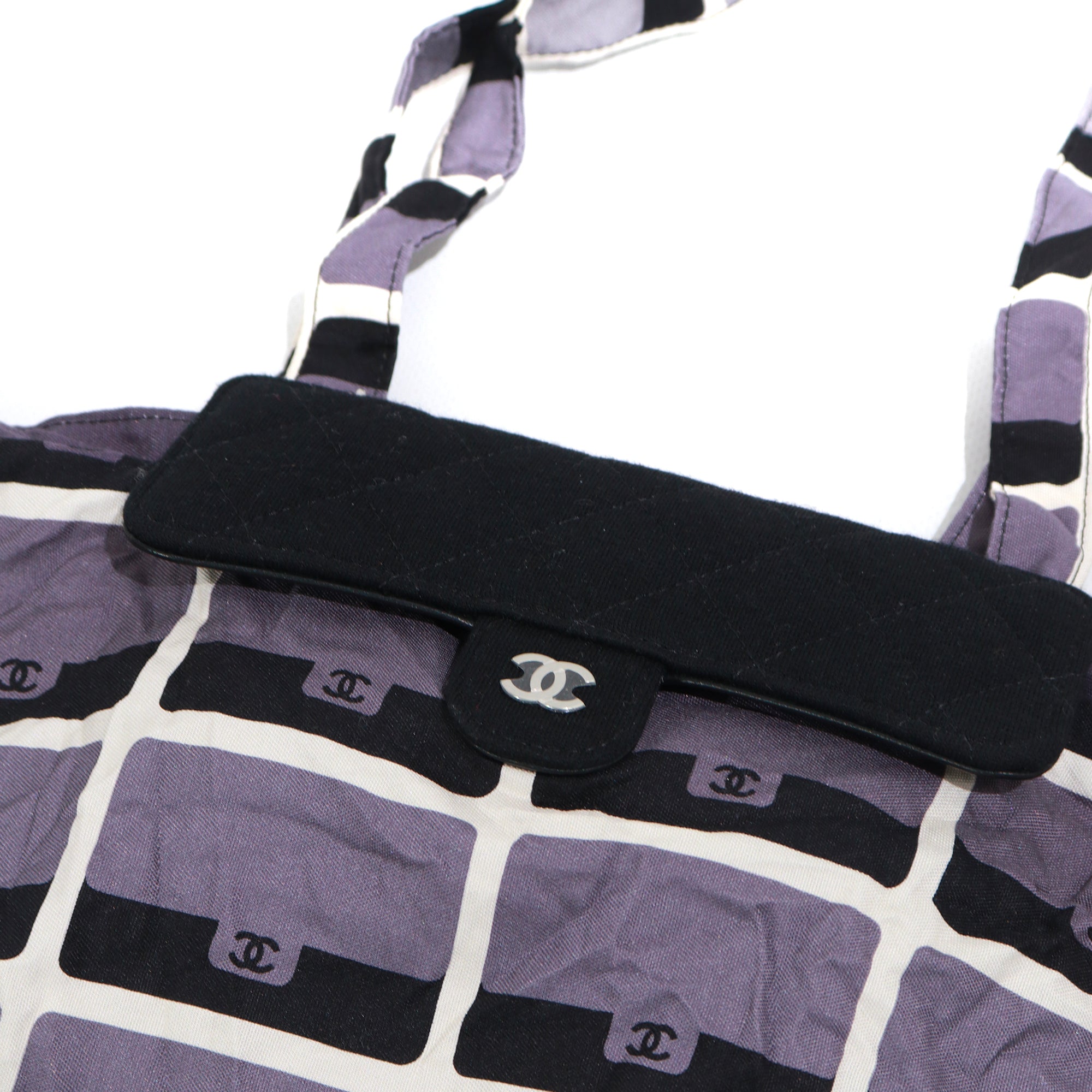 CHANEL - Sac cabas totebag Chanel en jersey