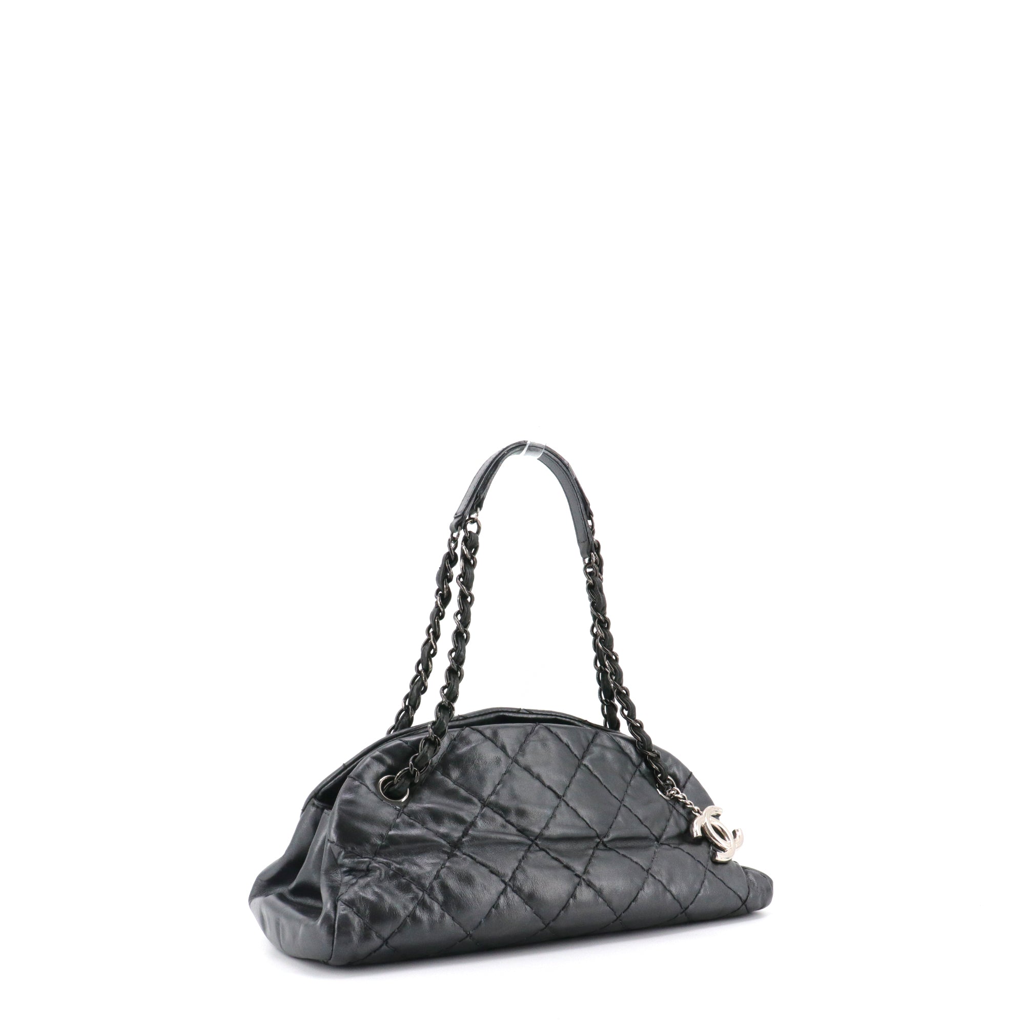CHANEL - Sac à main Mademoiselle Chanel en cuir gris anthracite