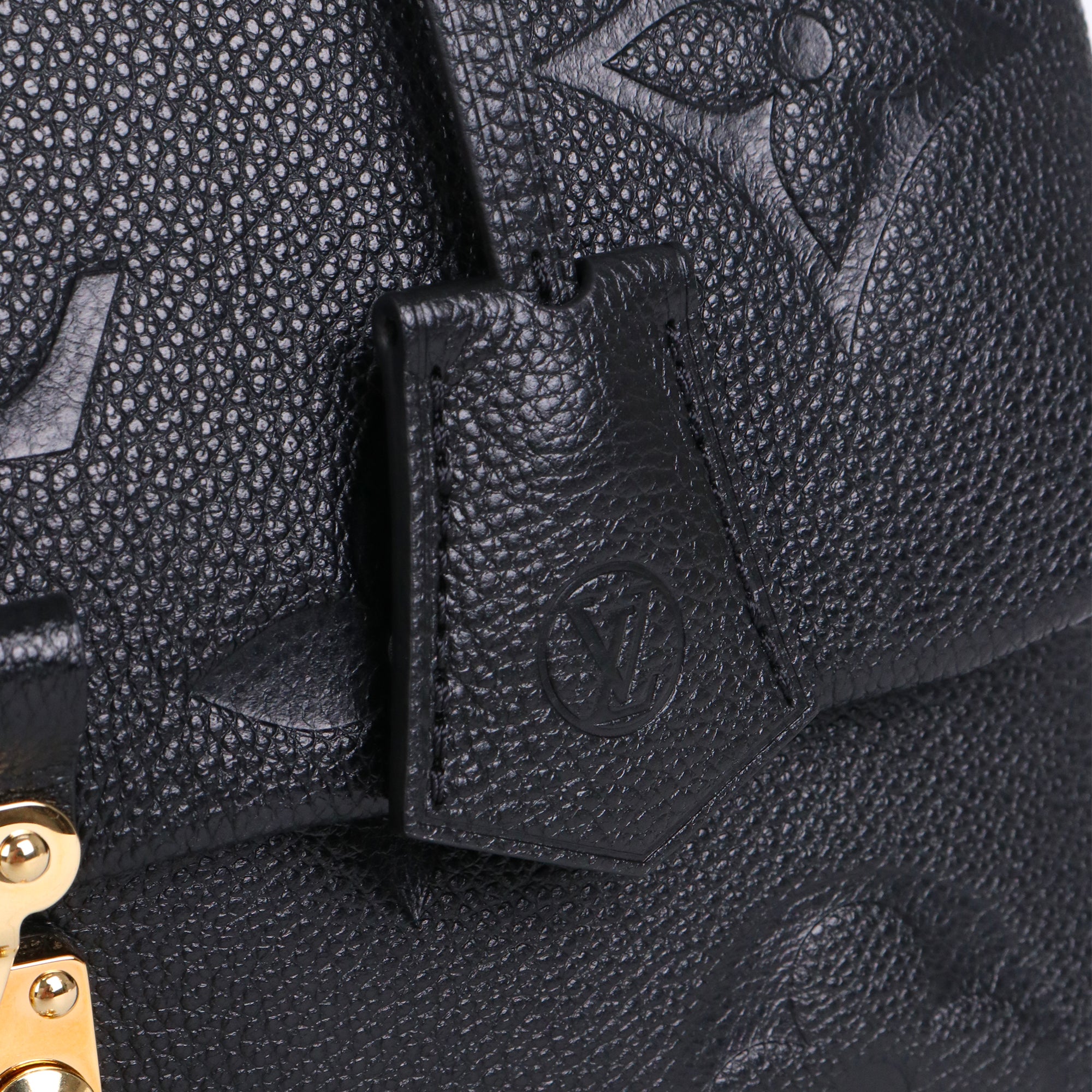 LOUIS VUITTON - Sac à bandoulière Madeleine MM Louis Vuitton en cuir grainé noir