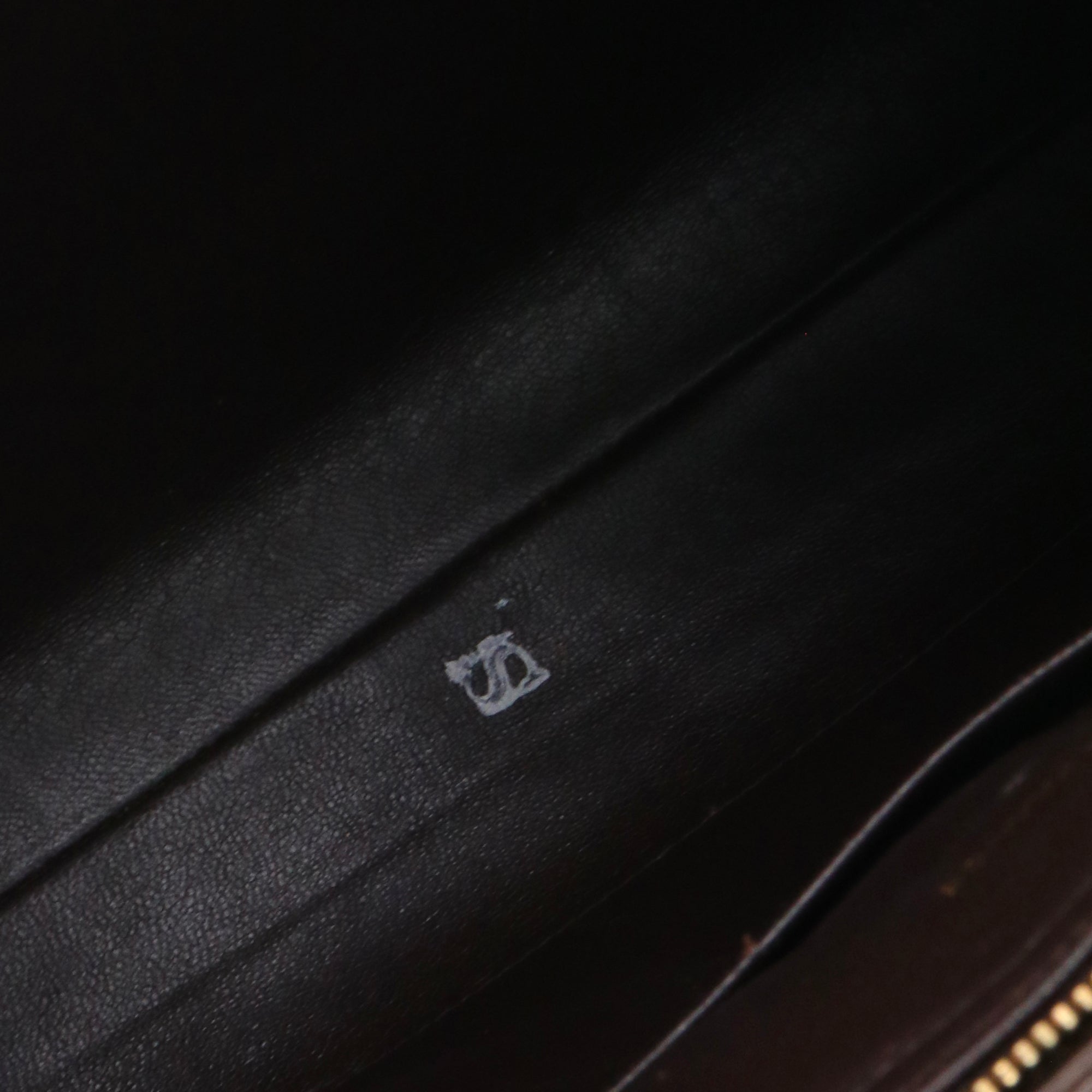 CHANEL - Sac à épaule Caméra Chanel en cuir marron