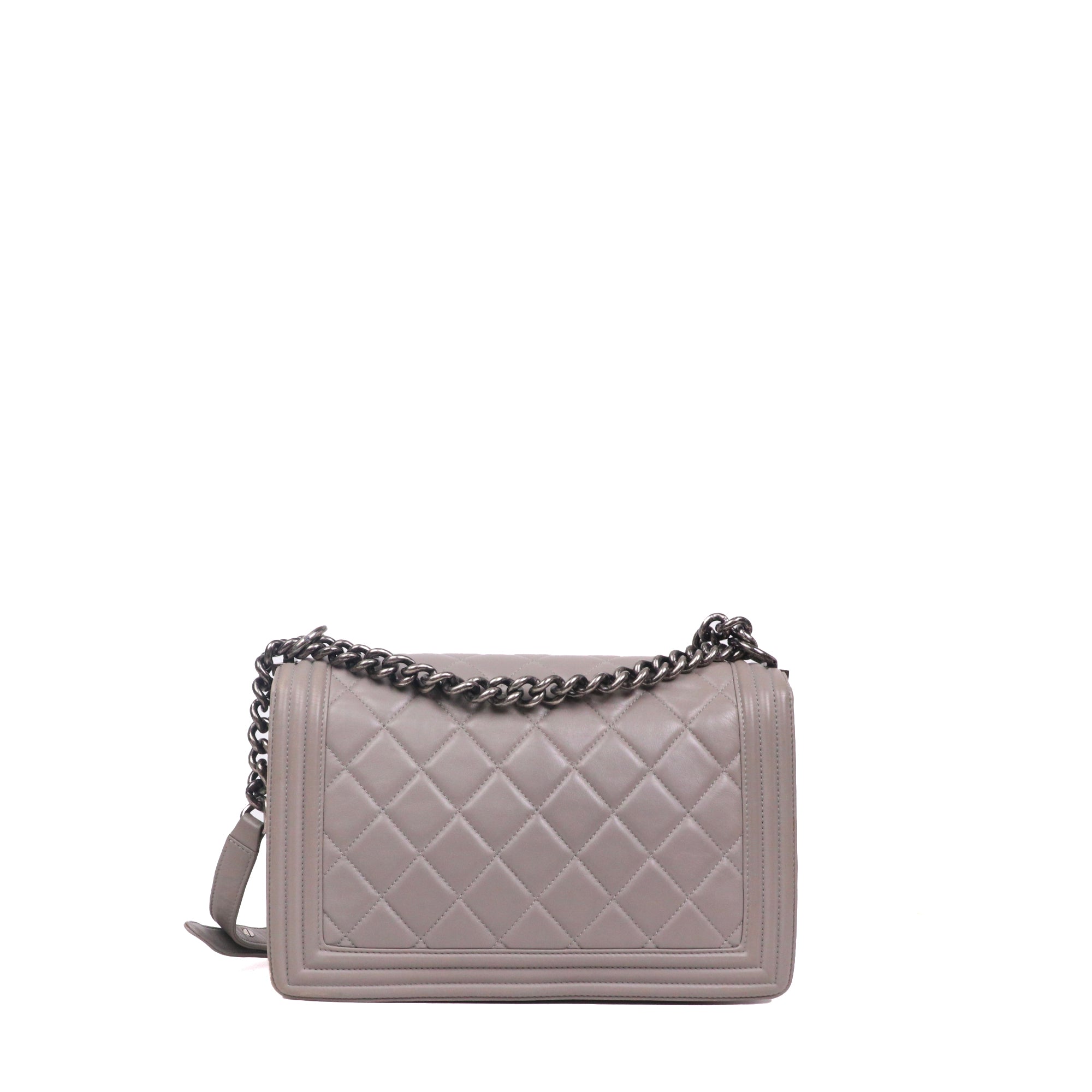 CHANEL - Sac à bandoulière Boy Chanel en cuir gris