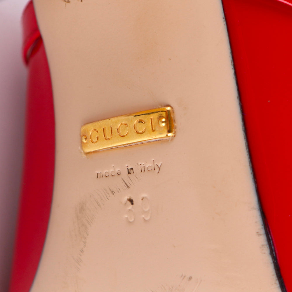 GUCCI - Sandales à talon en cuir verni rouge (T39)