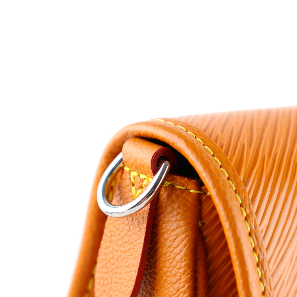 LOUIS VUITTON - Sac à bandoulière Buci en cuir épi marron