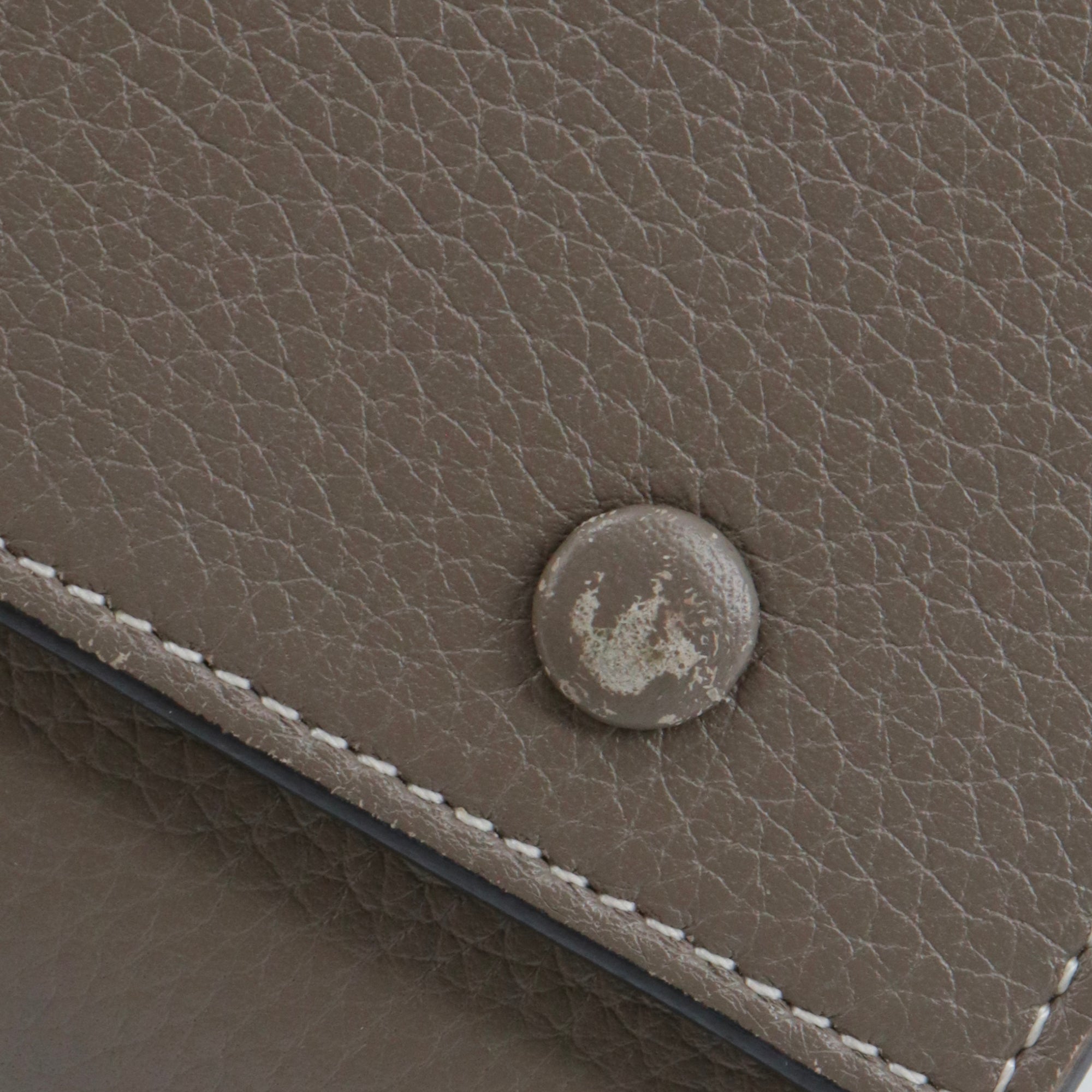 CELINE - Grand portefeuille Celine en cuir grainé gris