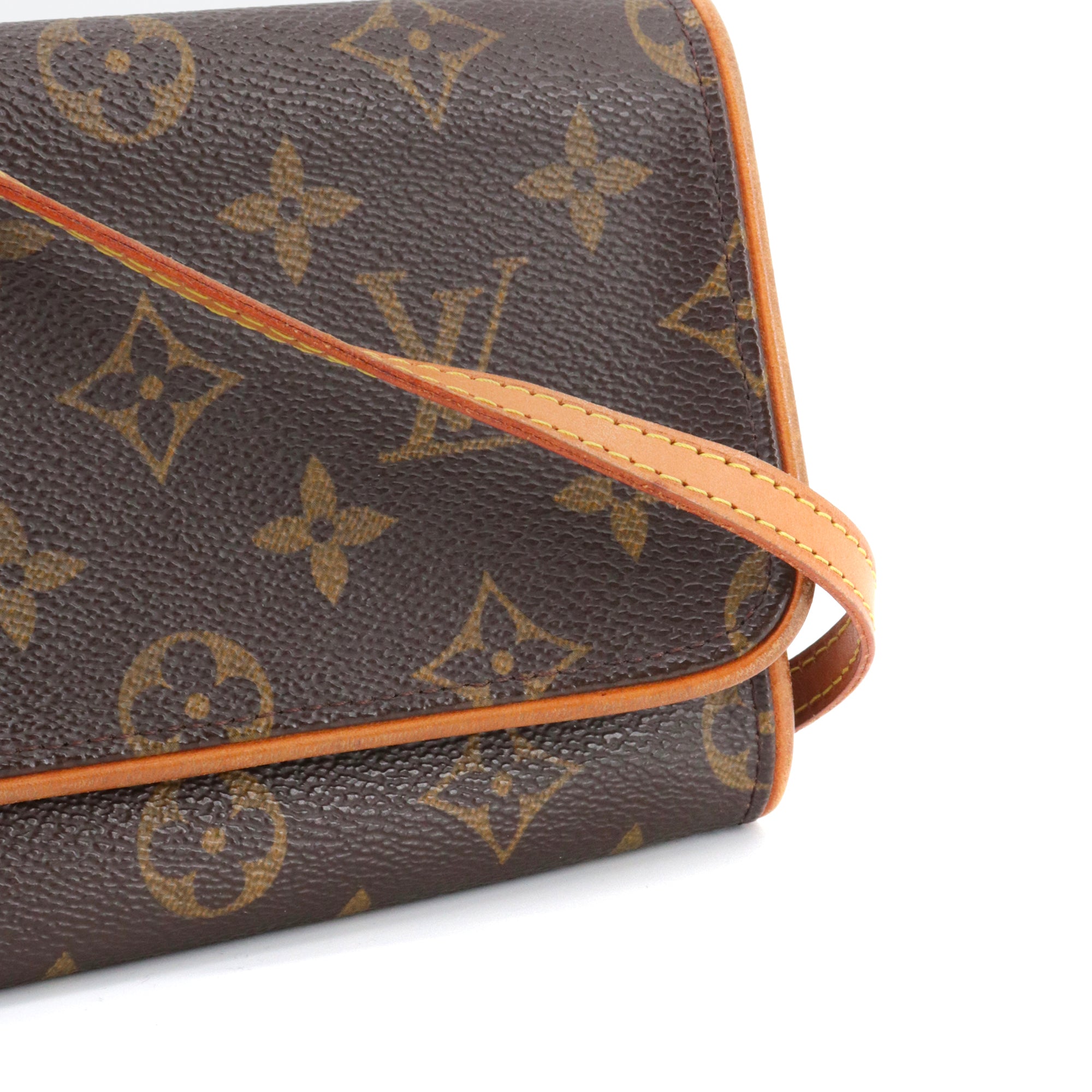 LOUIS VUITTON - Sac à bandoulière Pochette Twin Louis Vuitton en toile monogrammée vintage
