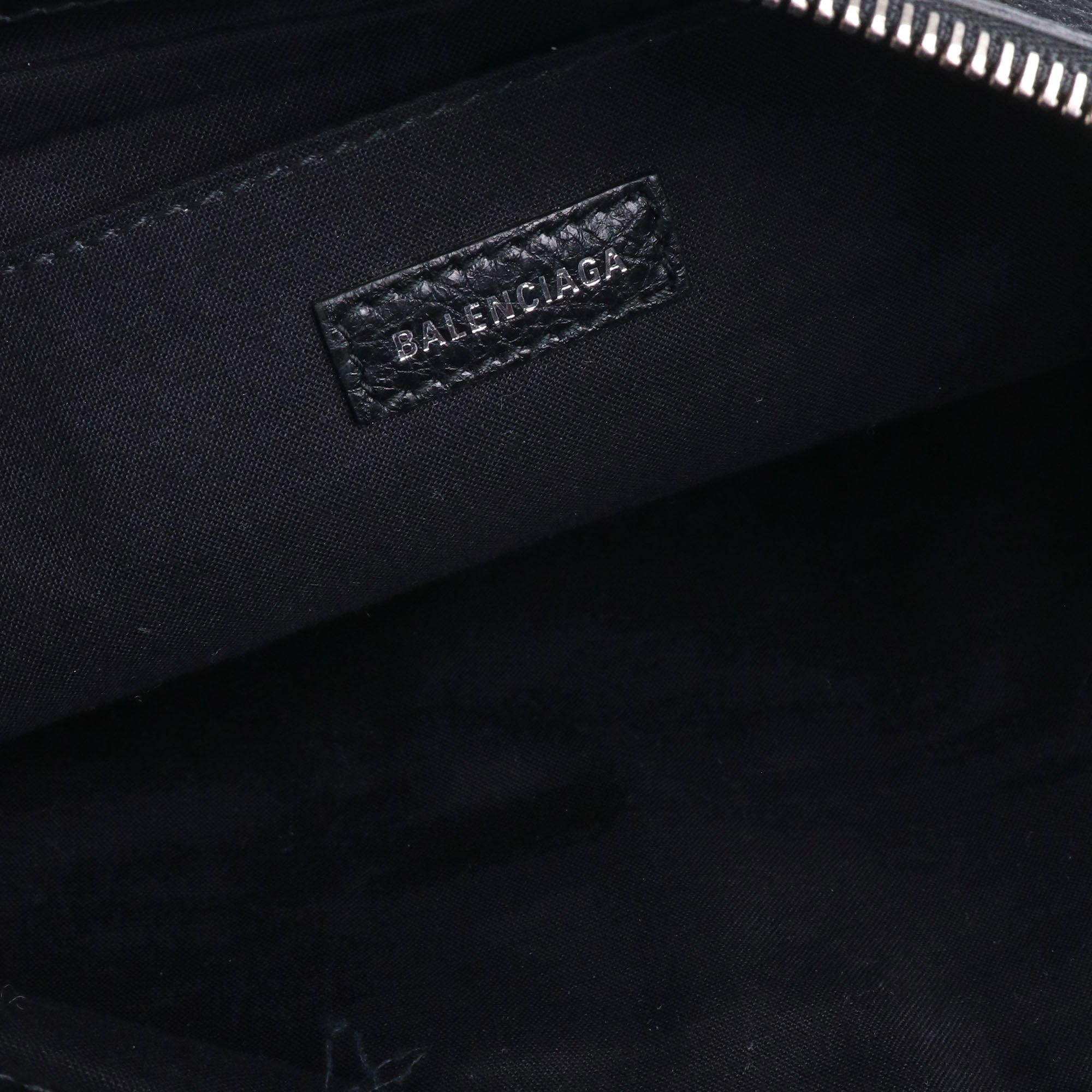BALENCIAGA - Classic leather clutch