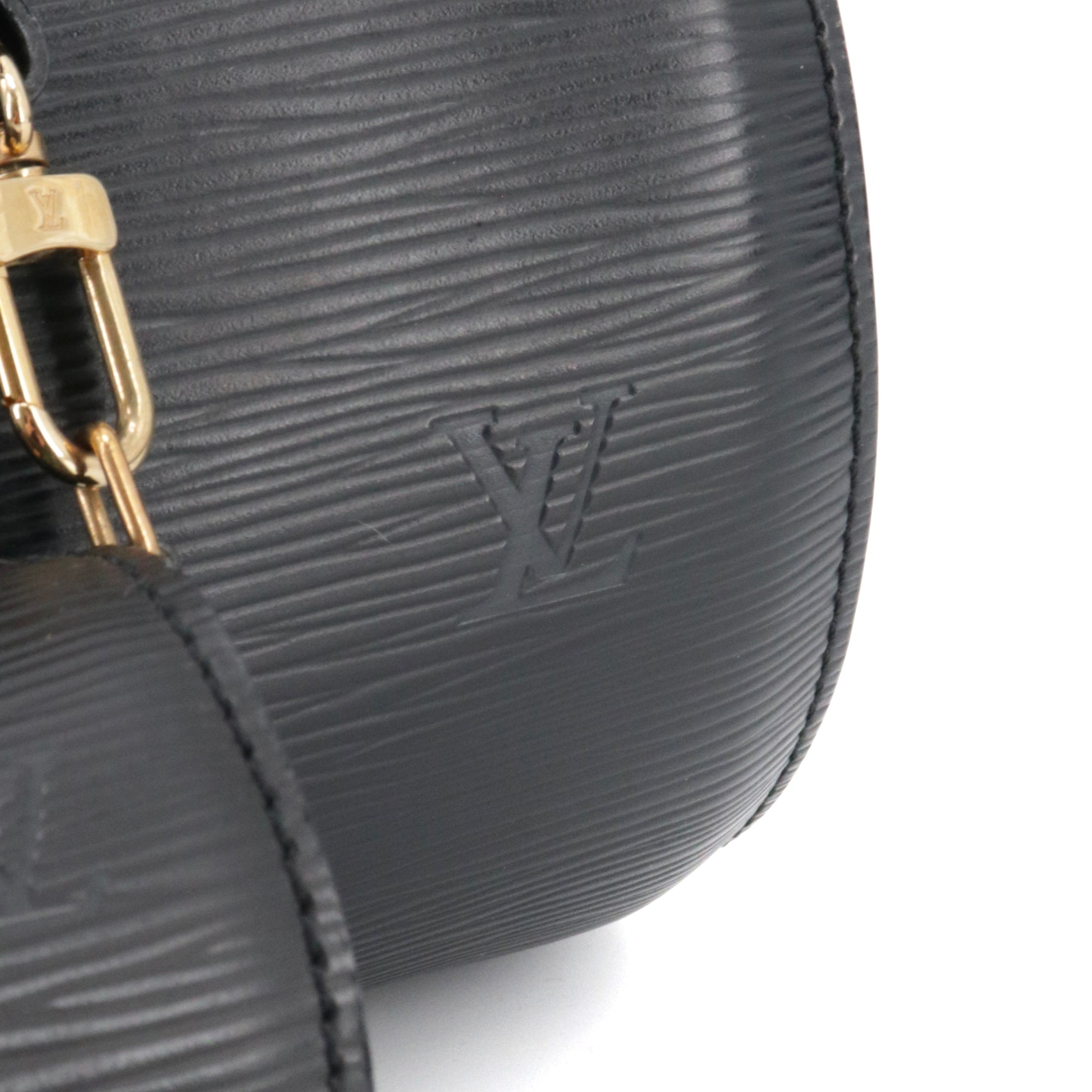 LOUIS VUITTON - Sac à épaule Soufflot Louis Vuitton en cuir épi noir vintage