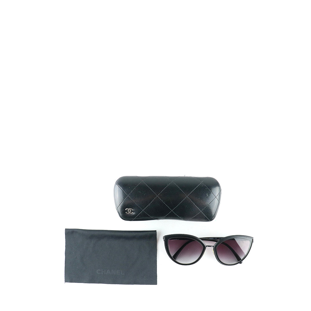 CHANEL - Lunettes de soleil Papillon