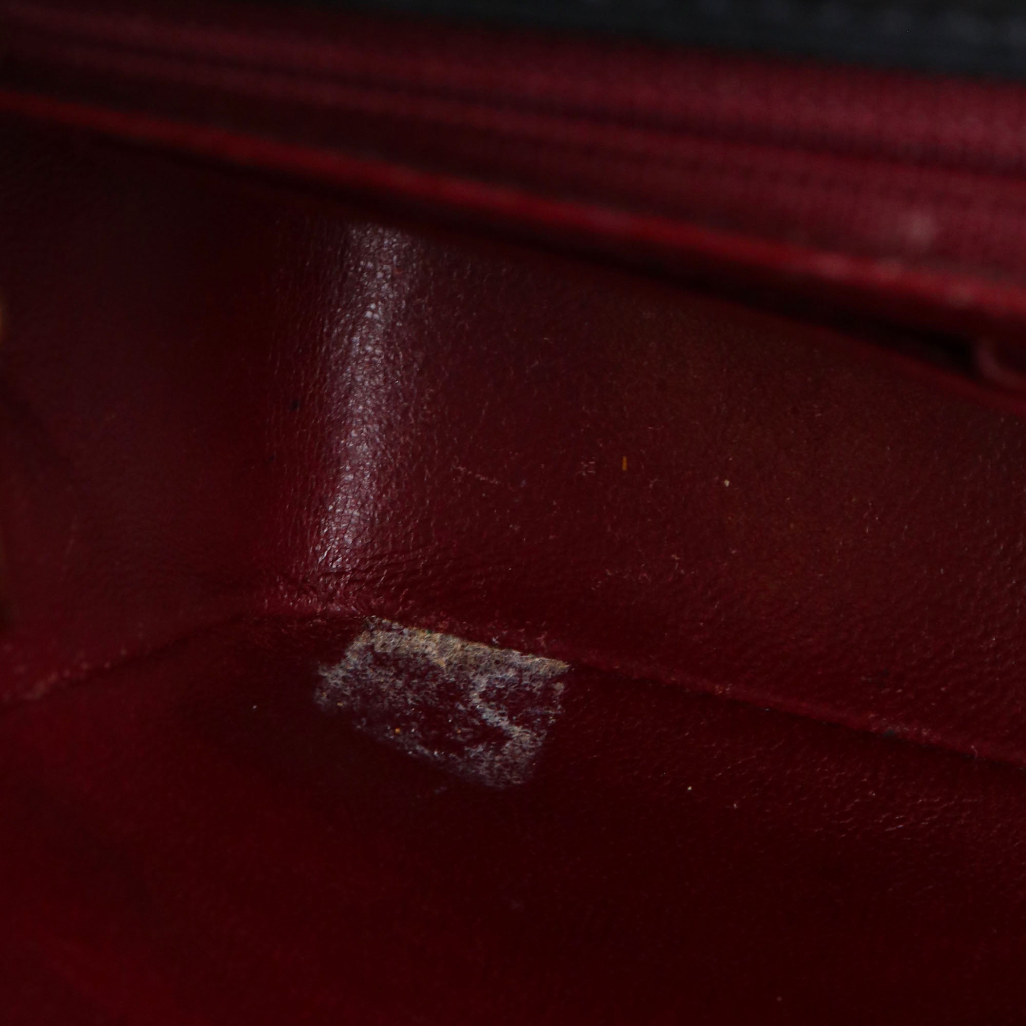 CHANEL - Sac à bandoulière Timeless Mini Square Chanel en cuir noir vintage