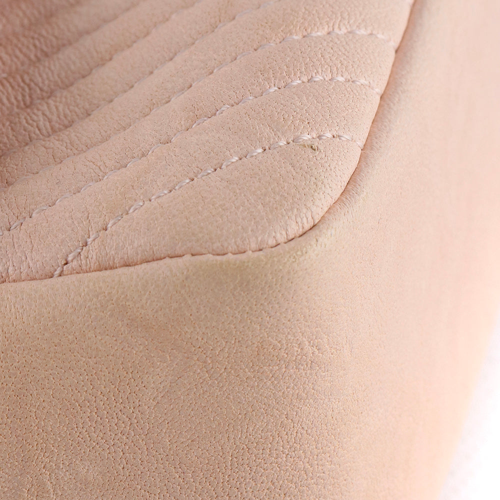 CHANEL - Sac à main Timeless 23 en cuir chevrons beige