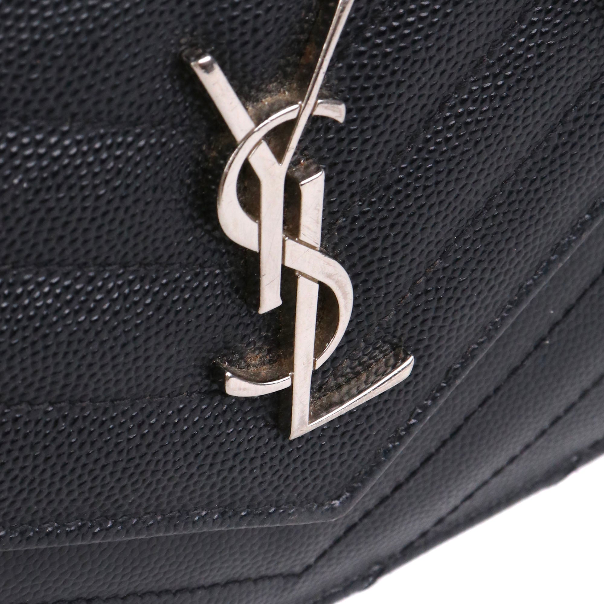 SAINT LAURENT - Pochette Cassandre Saint Laurent en cuir grainé noir