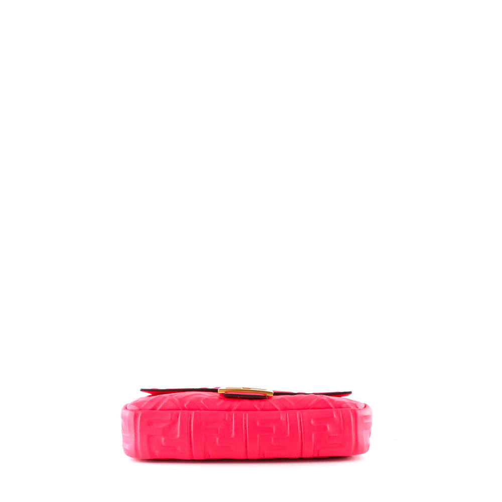 FENDI - Sac à bandoulière Baguette en cuir lisse rose