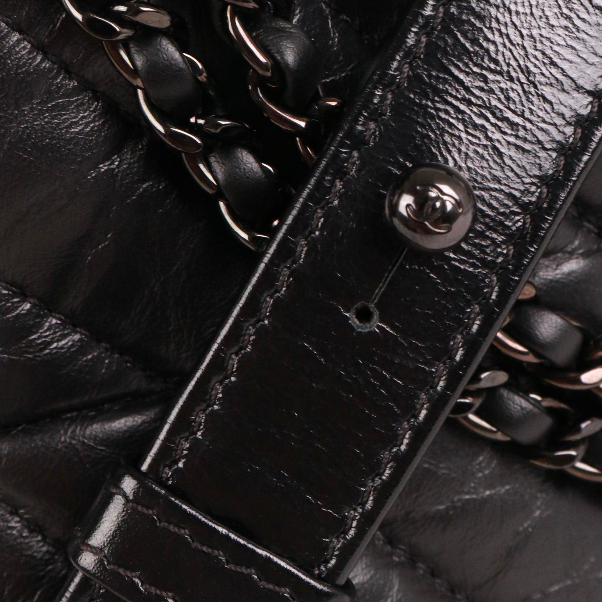 CHANEL - Sac à bandoulière Gabrielle So Black Chanel petit modèle en cuir lisse noir