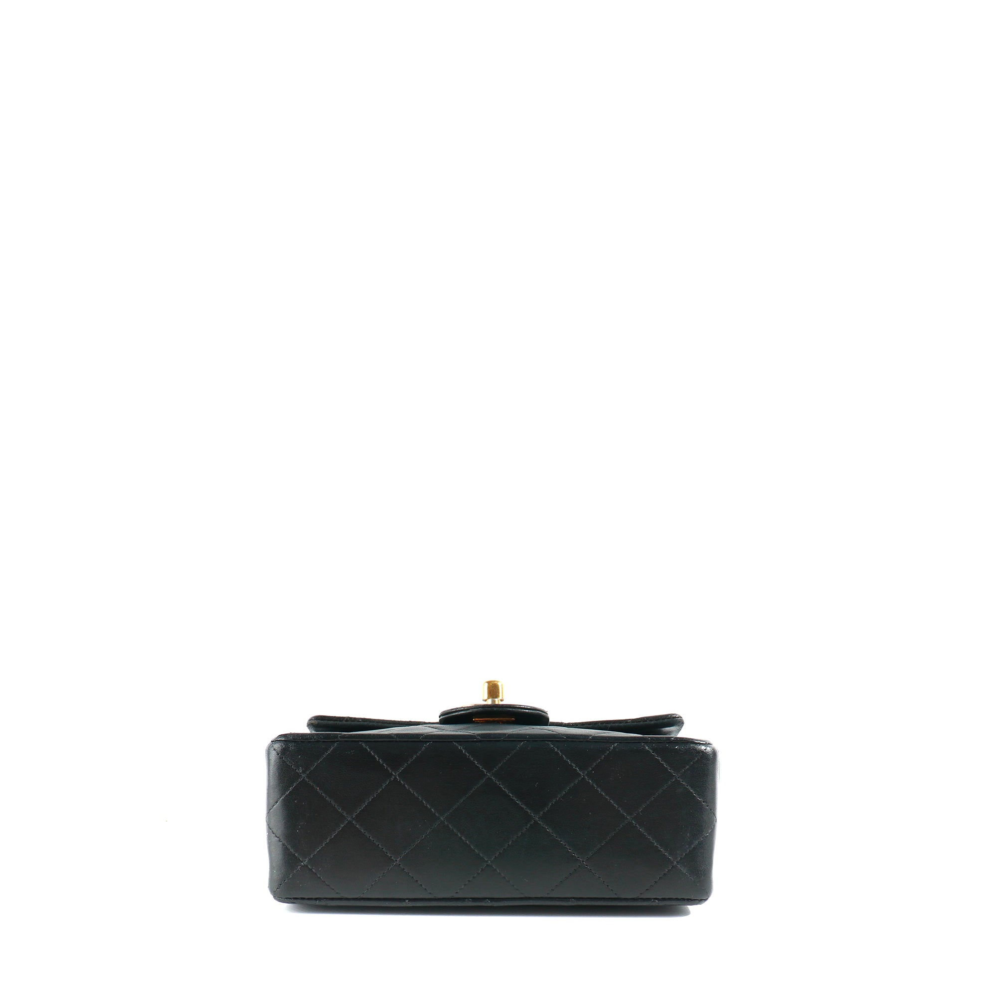 CHANEL - Sac à main Timeless Mini Square en cuir noir vintage