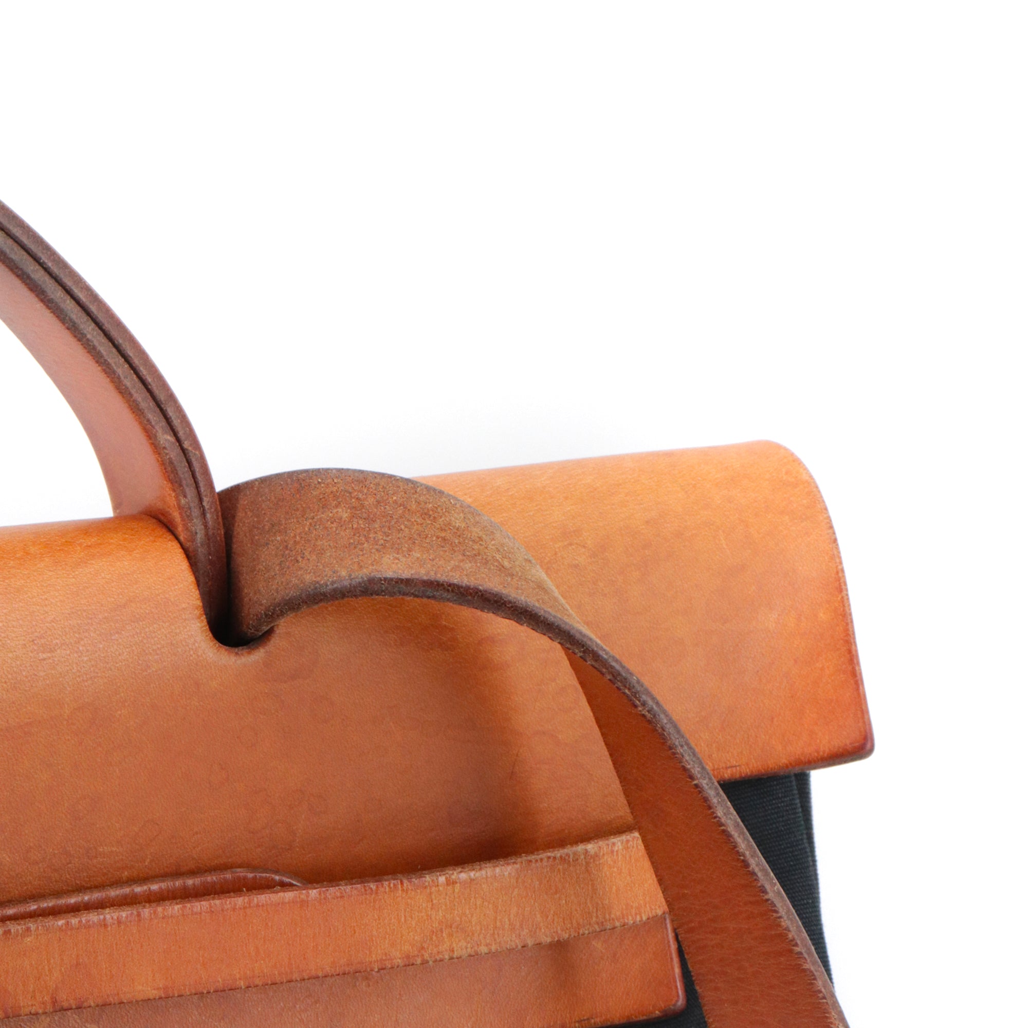 HERMÈS - Sac à épaule Herbag 38 Hermès en toile noire vintage