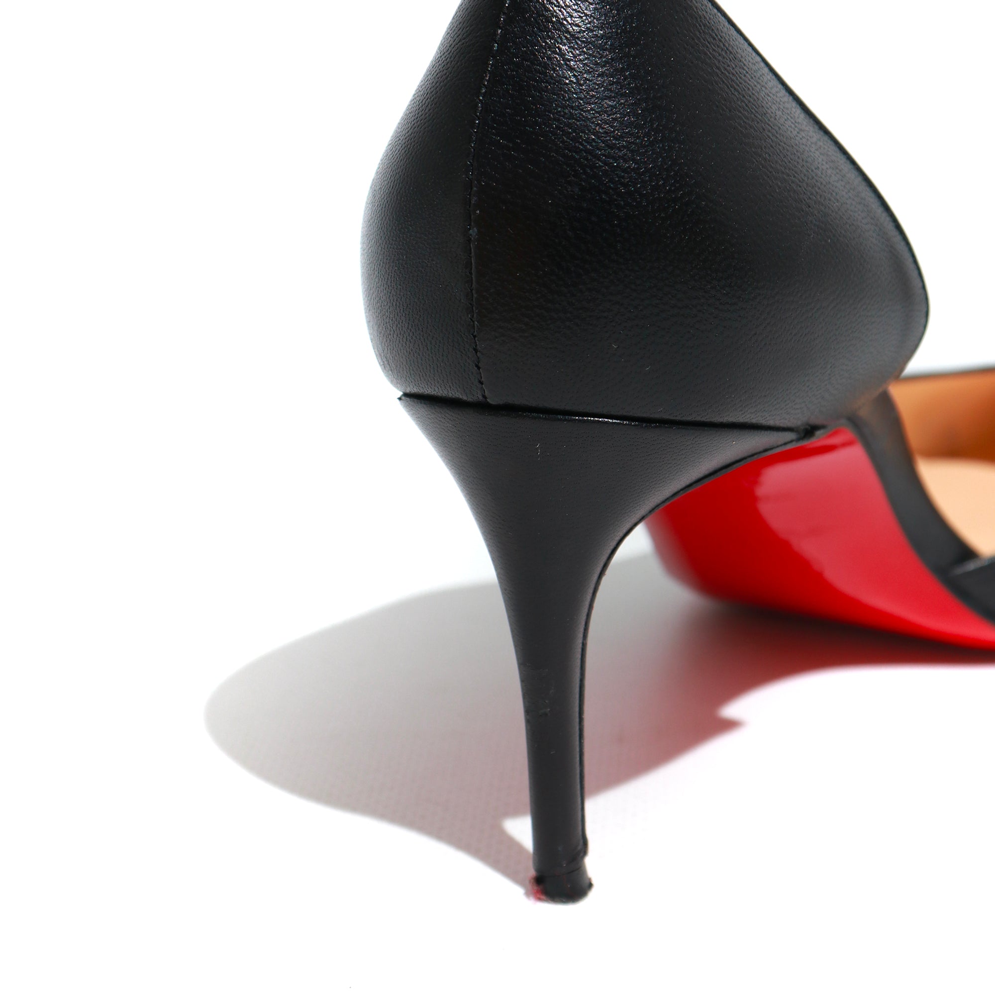 LOUBOUTIN - Escarpins Iriza en cuir lisse noir (T38,5)