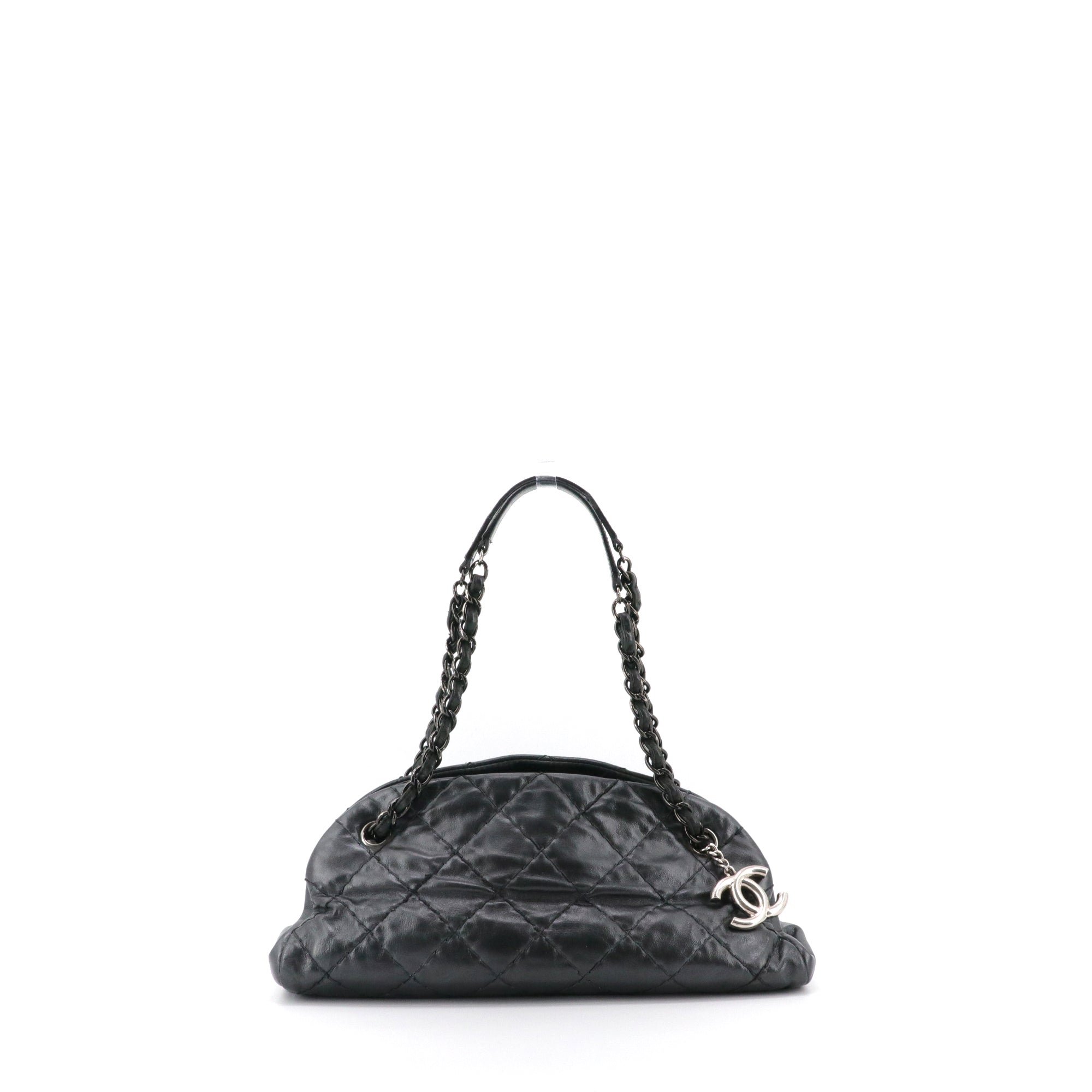 CHANEL - Sac à main Mademoiselle Chanel en cuir gris anthracite