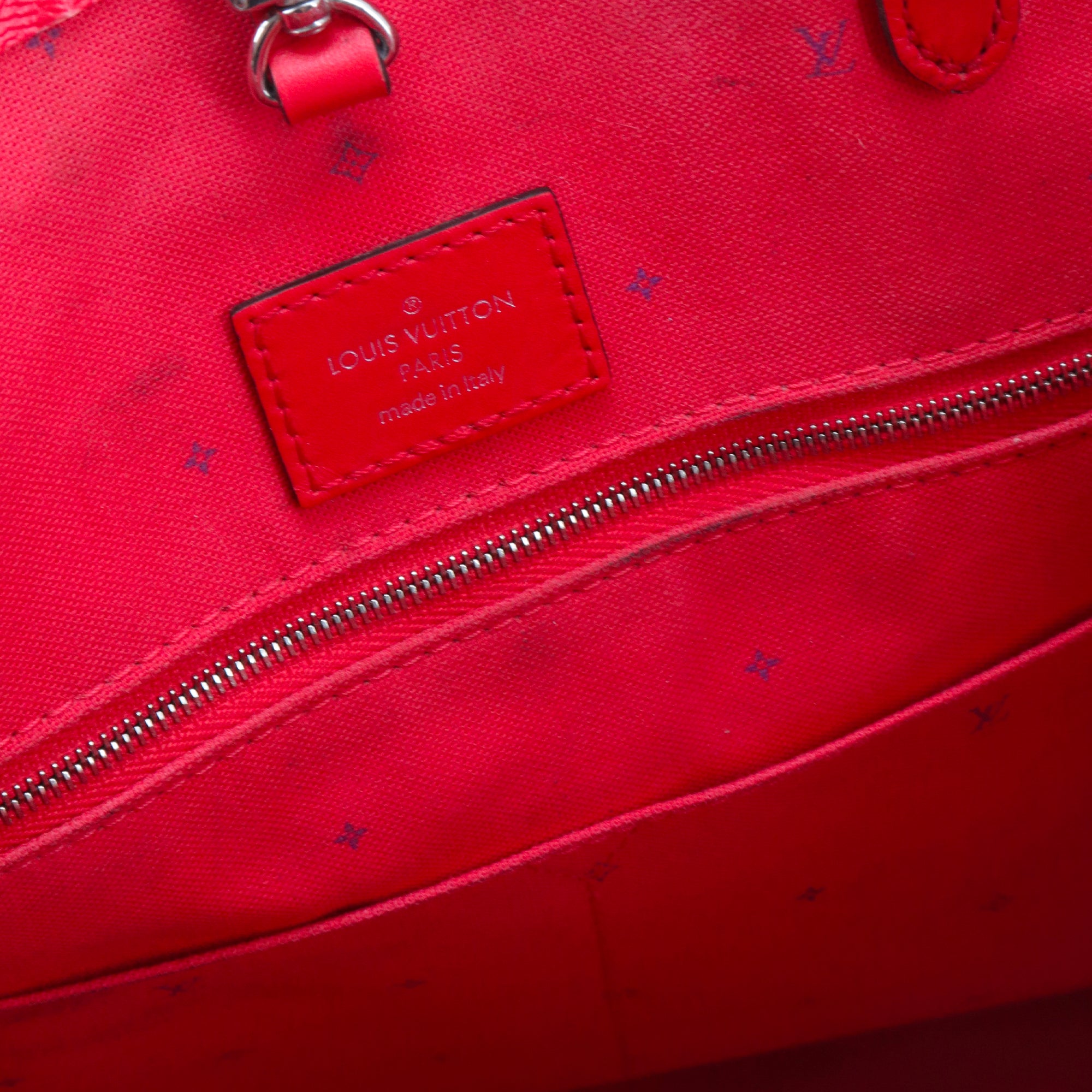 LOUIS VUITTON - Sac cabas Louis Vuitton OnTheGo GM en toile monogrammée édition limitée escale