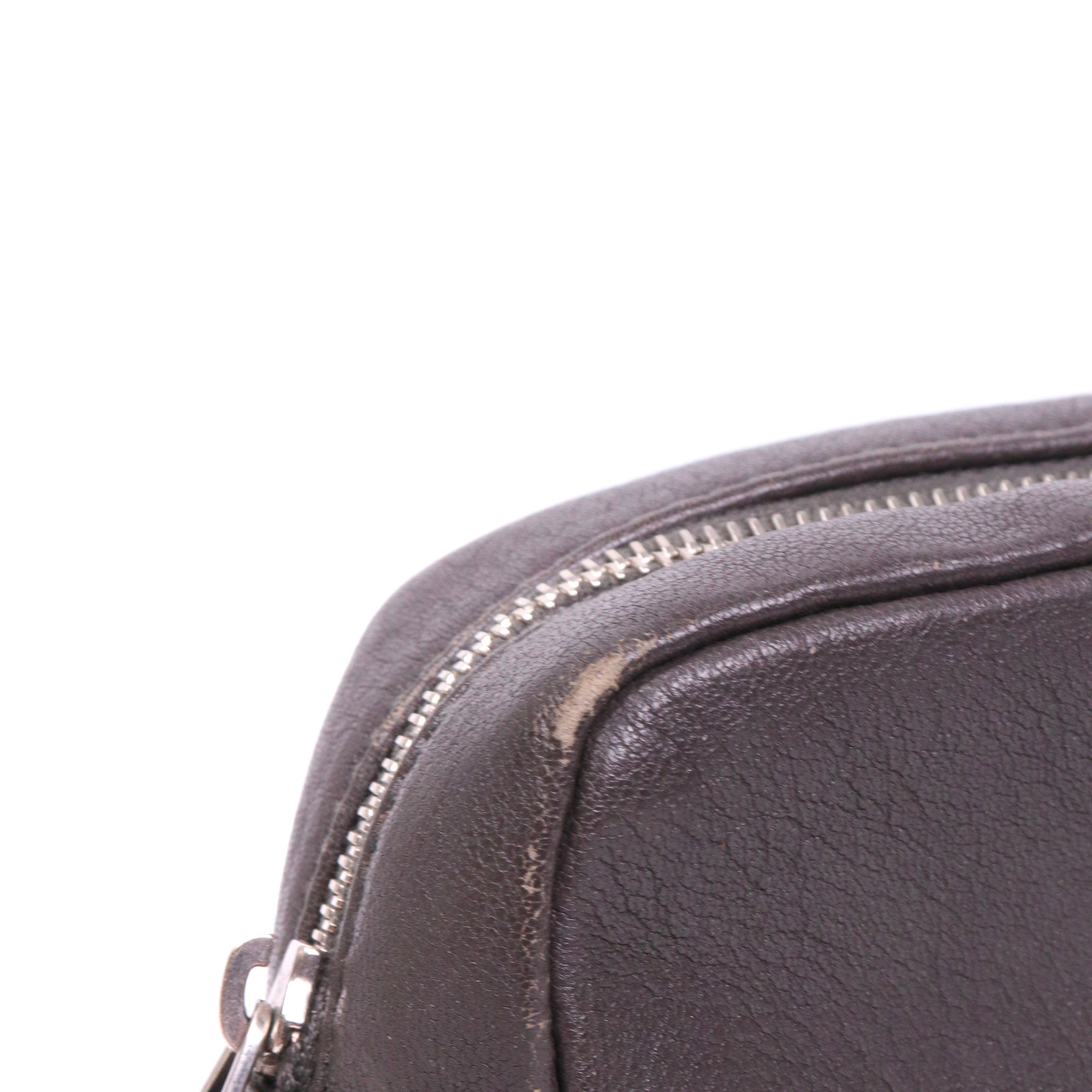 SAINT LAURENT - Sac ceinture Lou Caméra Saint Laurent en cuir lisse gris