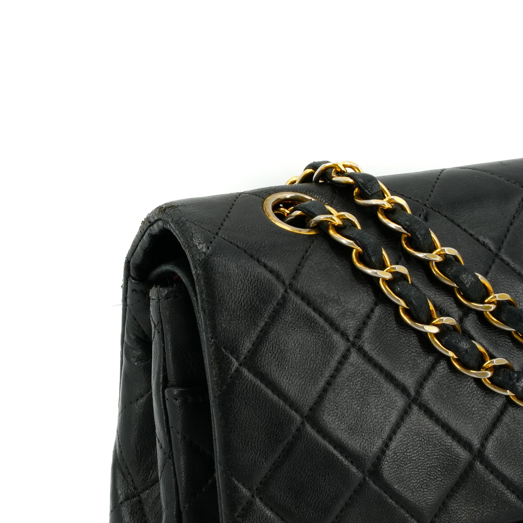 CHANEL - Sac à main Classique/Timeless medium Chanel en cuir matelassé noir vintage