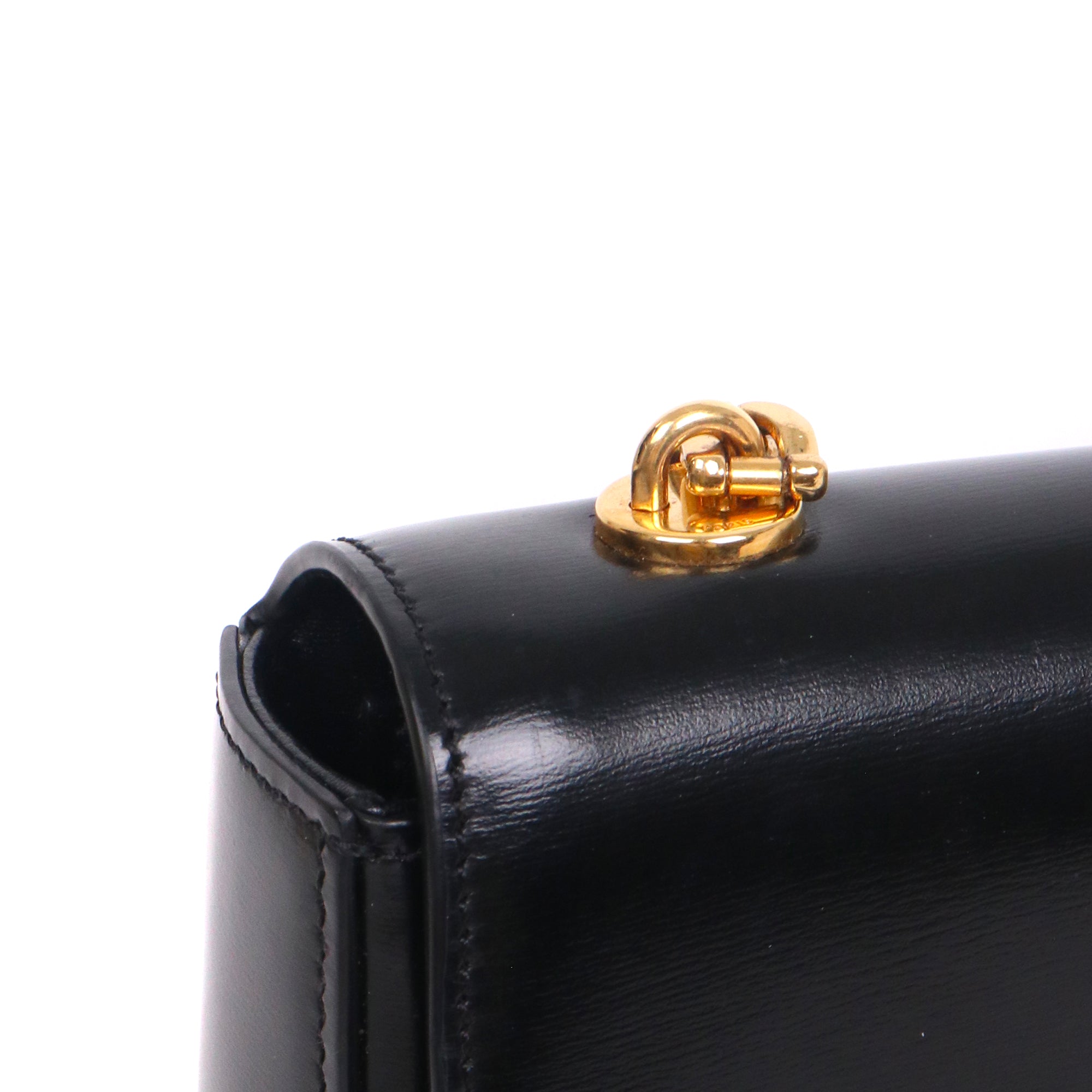 CELINE - Sac à épaule Shoulder Chain bag Triomphe Céline en cuir noir