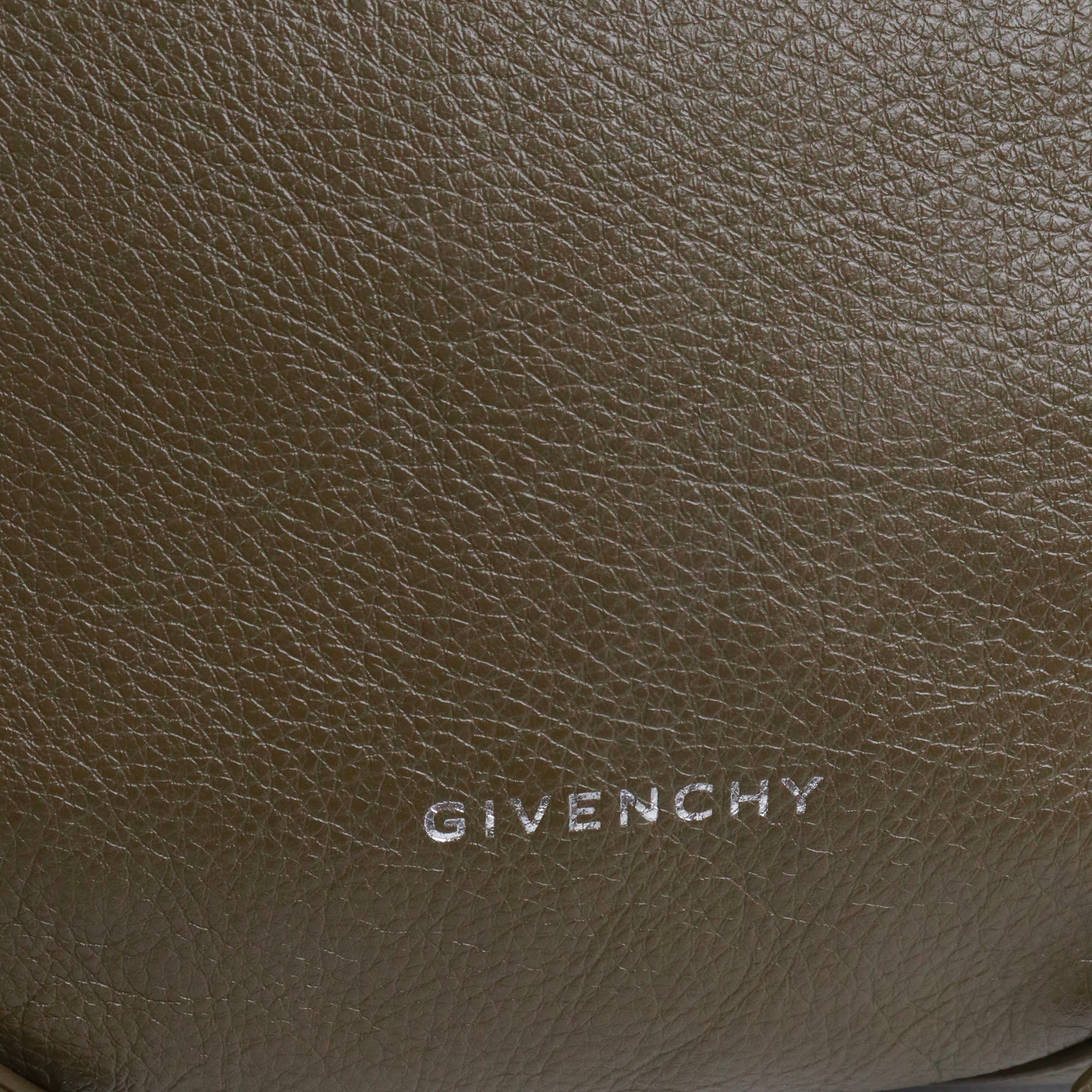 GIVENCHY - Sac à épaule Voyou Medium Givenchy en cuir vert kaki