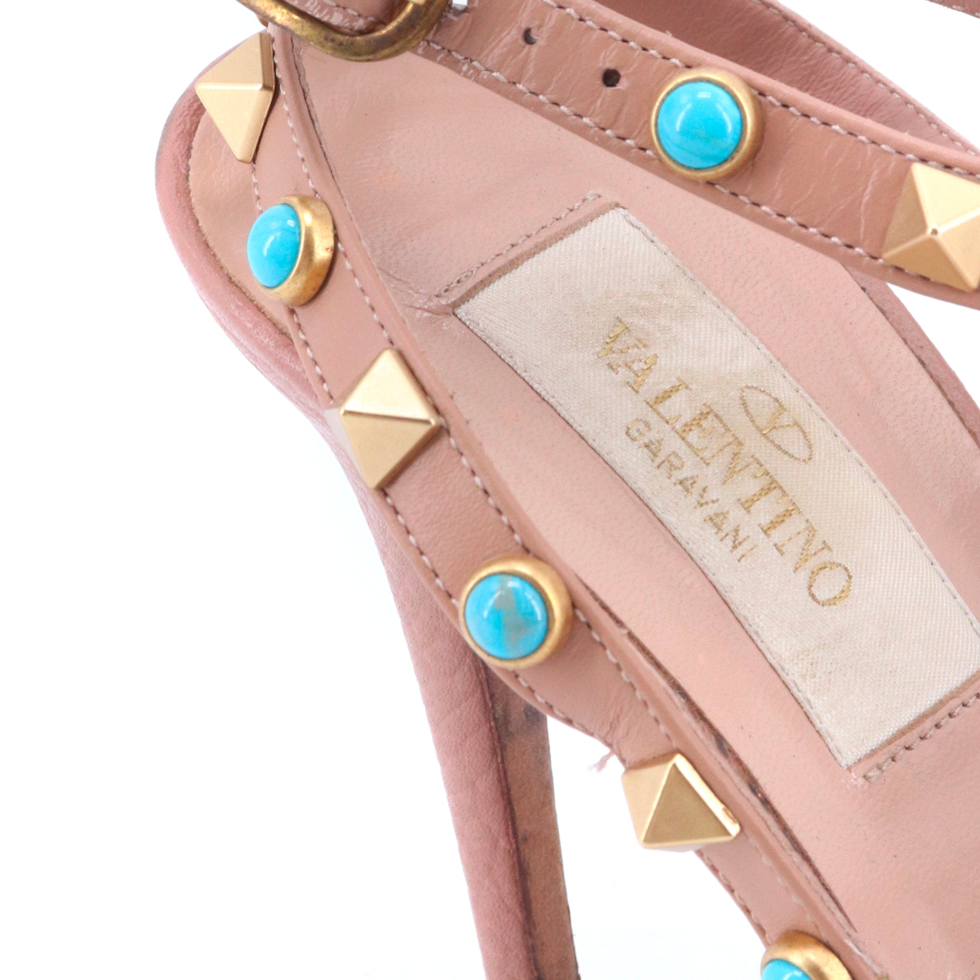 VALENTINO - Escarpins Rockstud Valentino en cuir grainé rose nude