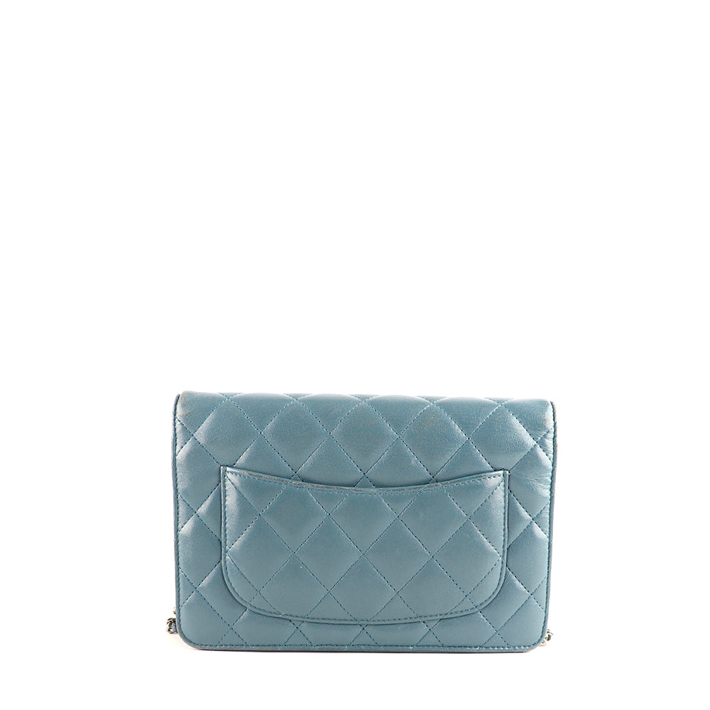 CHANEL - Sac Wallet On Chain Timeless en cuir bleu gris