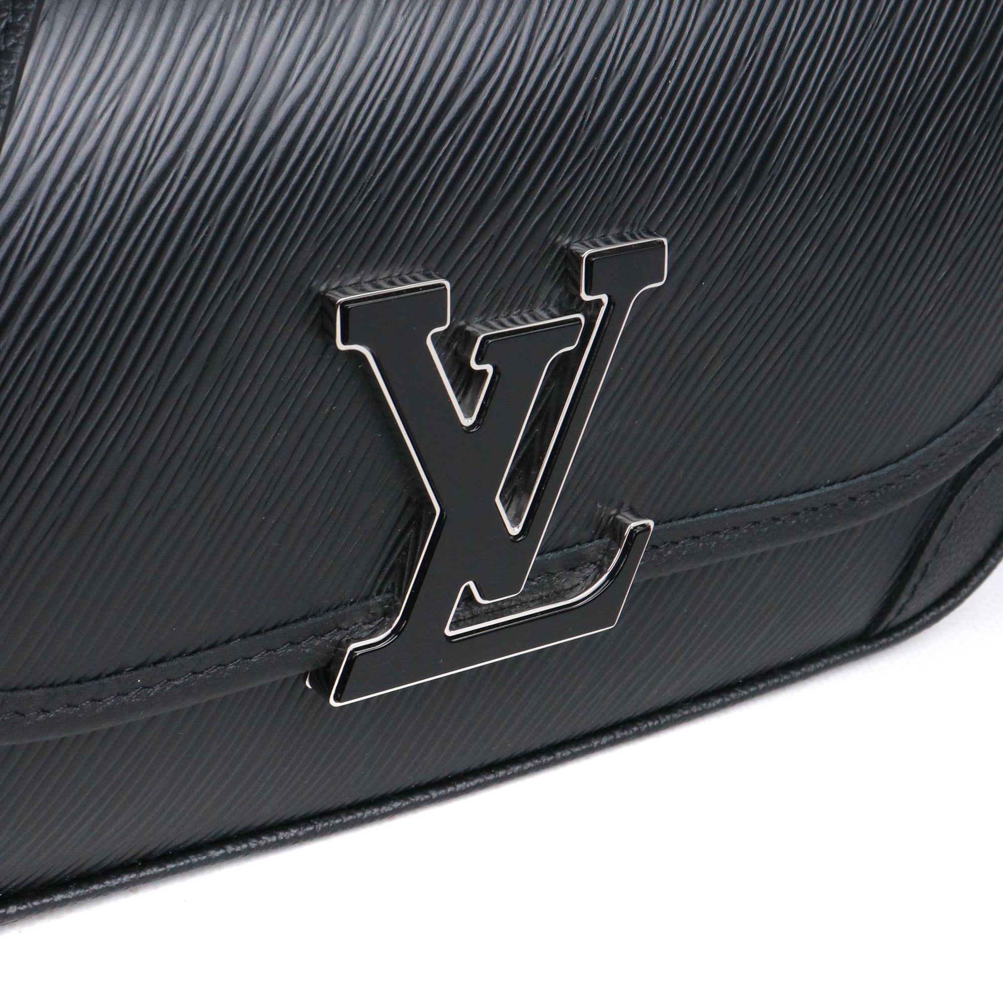 LOUIS VUITTON - Sac à bandoulière Buci Louis Vuitton en cuir épi noir