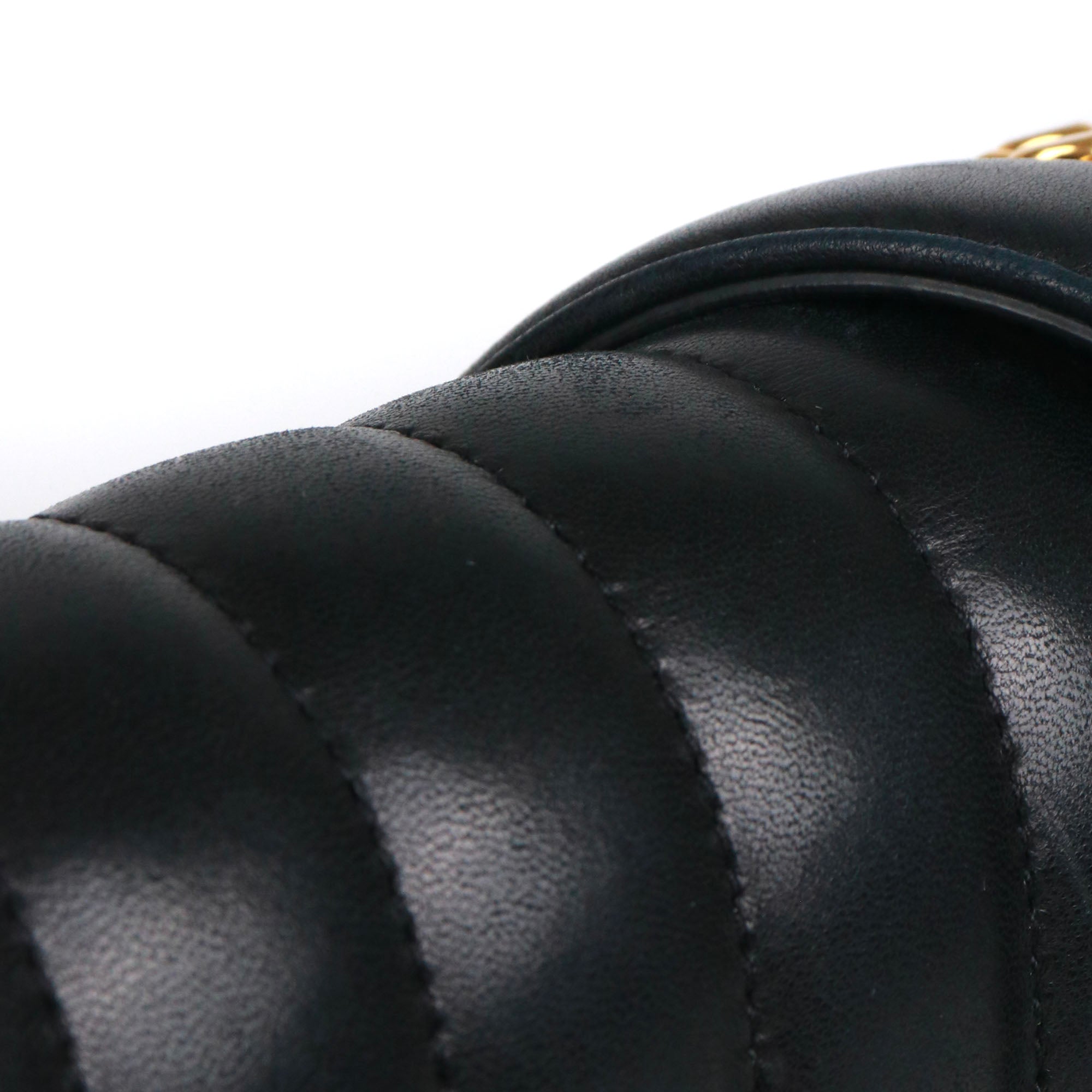 SAINT LAURENT - Sac à bandoulière Vicky Saint Laurent en cuir lisse noir