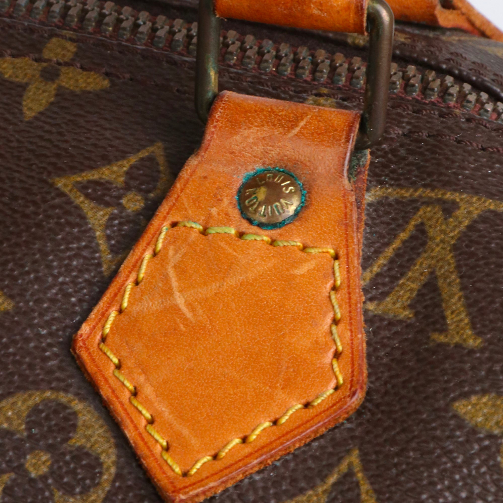 LOUIS VUITTON - Sac à main Speedy 40 Louis Vuitton en toile monogrammée vintage