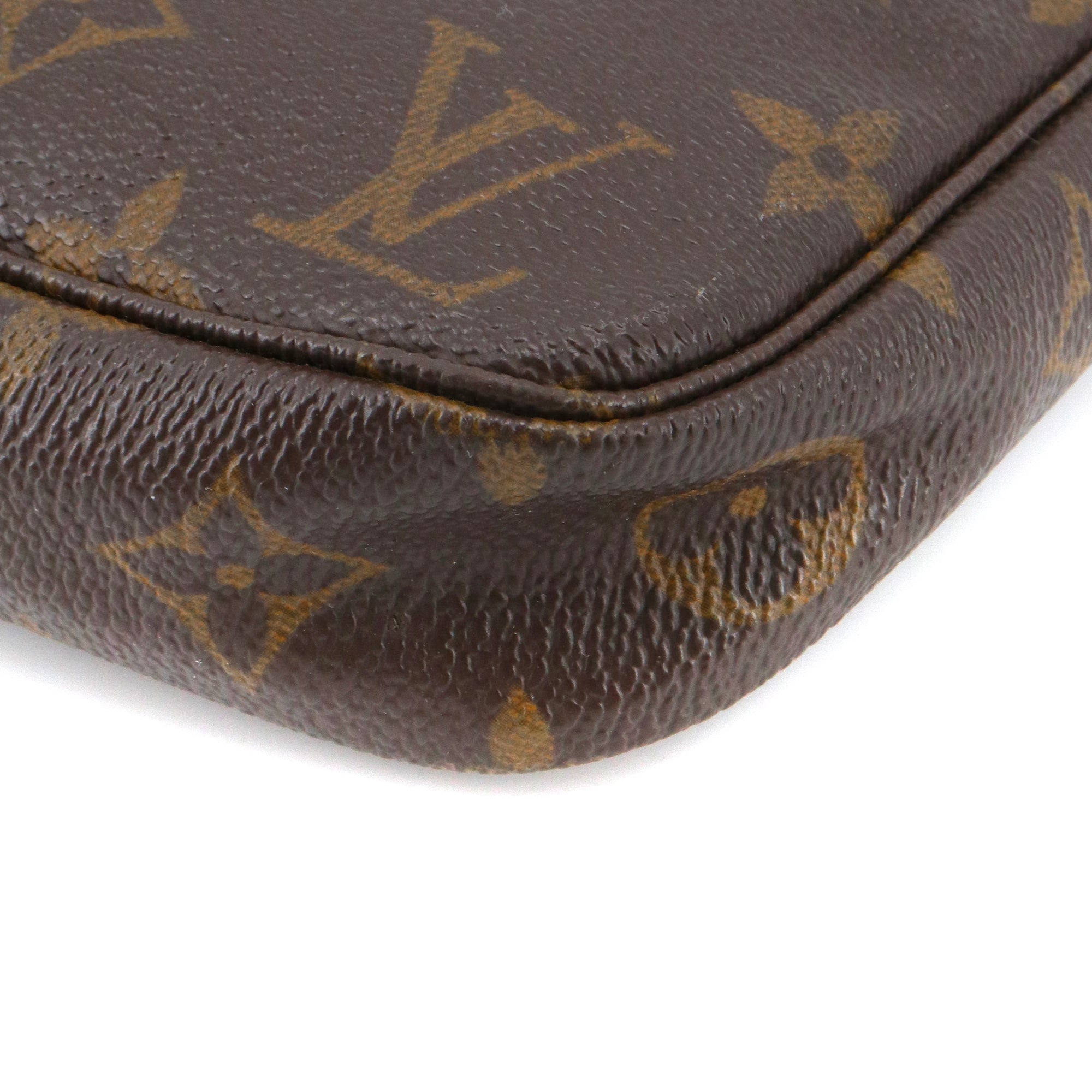 LOUIS VUITTON - Pochette Accessoires Louis Vuitton en toile monogrammée