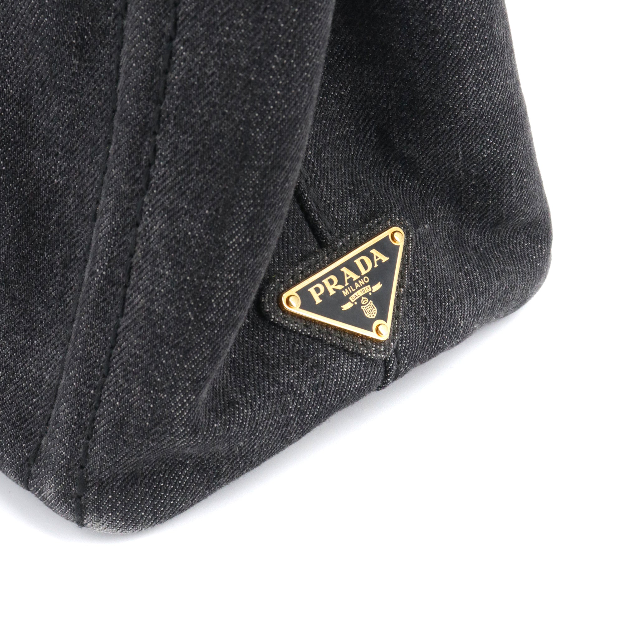 PRADA - Red grained leather shoulder bag