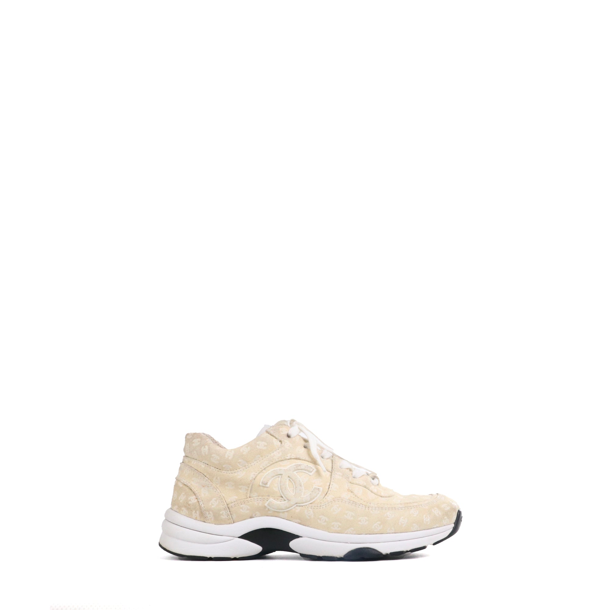 CHANEL - Sneakers CC Chanel en daim beige (T38)