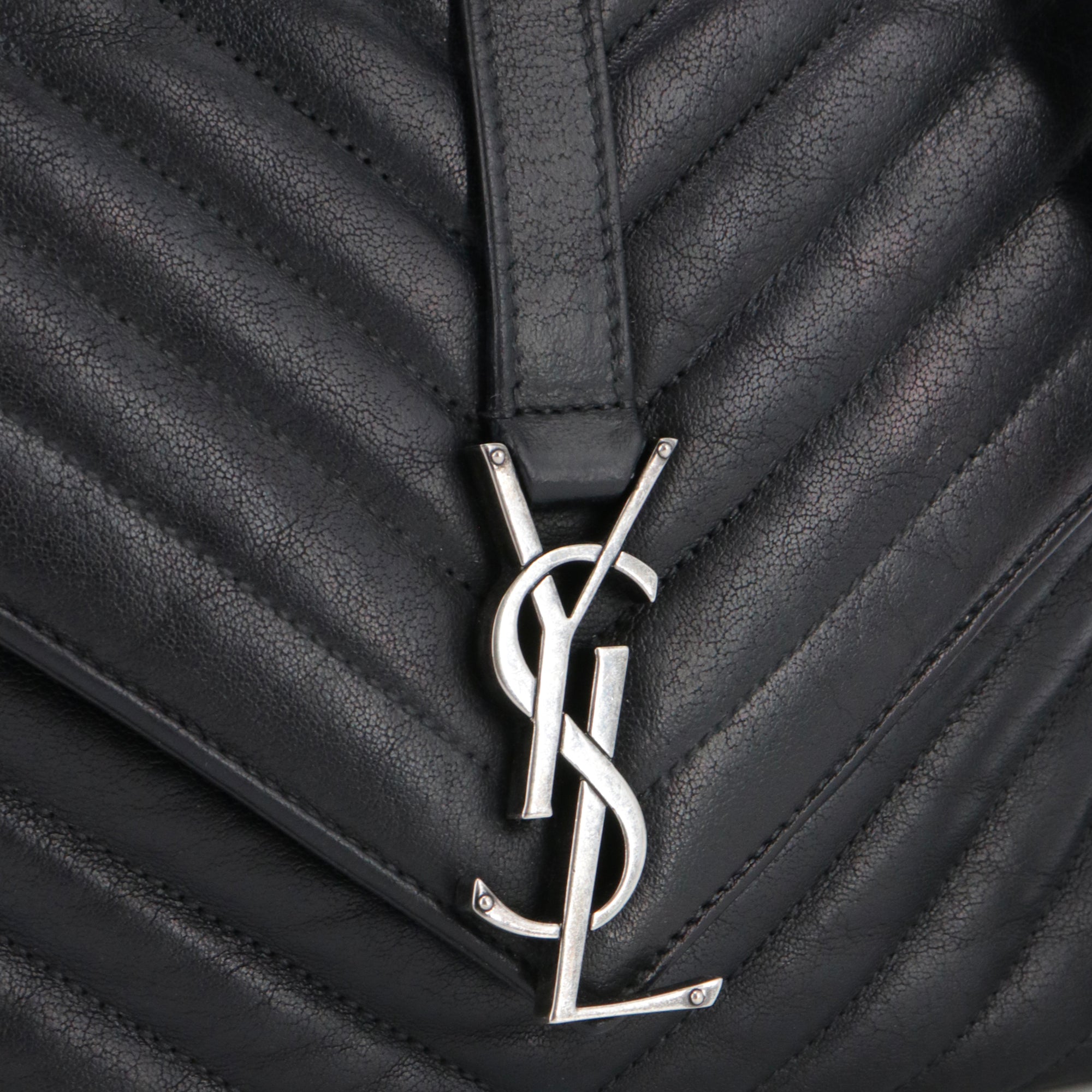 SAINT LAURENT - Sac à bandoulière Collège Medium Saint Laurent en cuir chevron noir