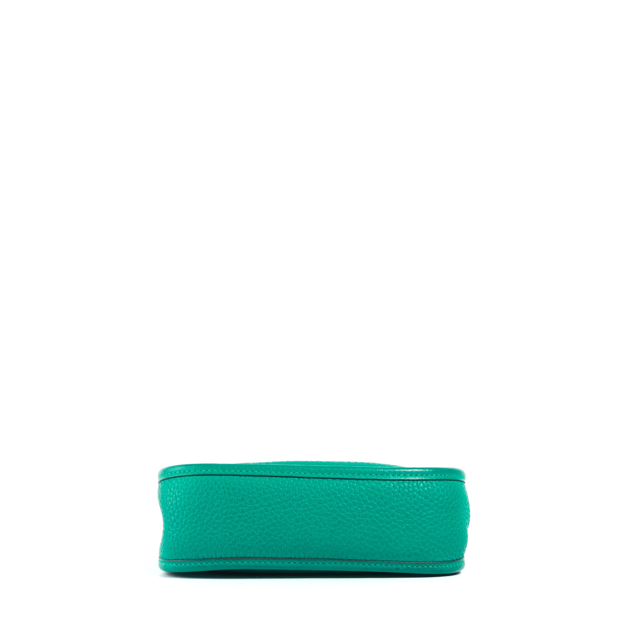 HERMÈS - Evelyne 16 shoulder bag in verona green taurillon leather