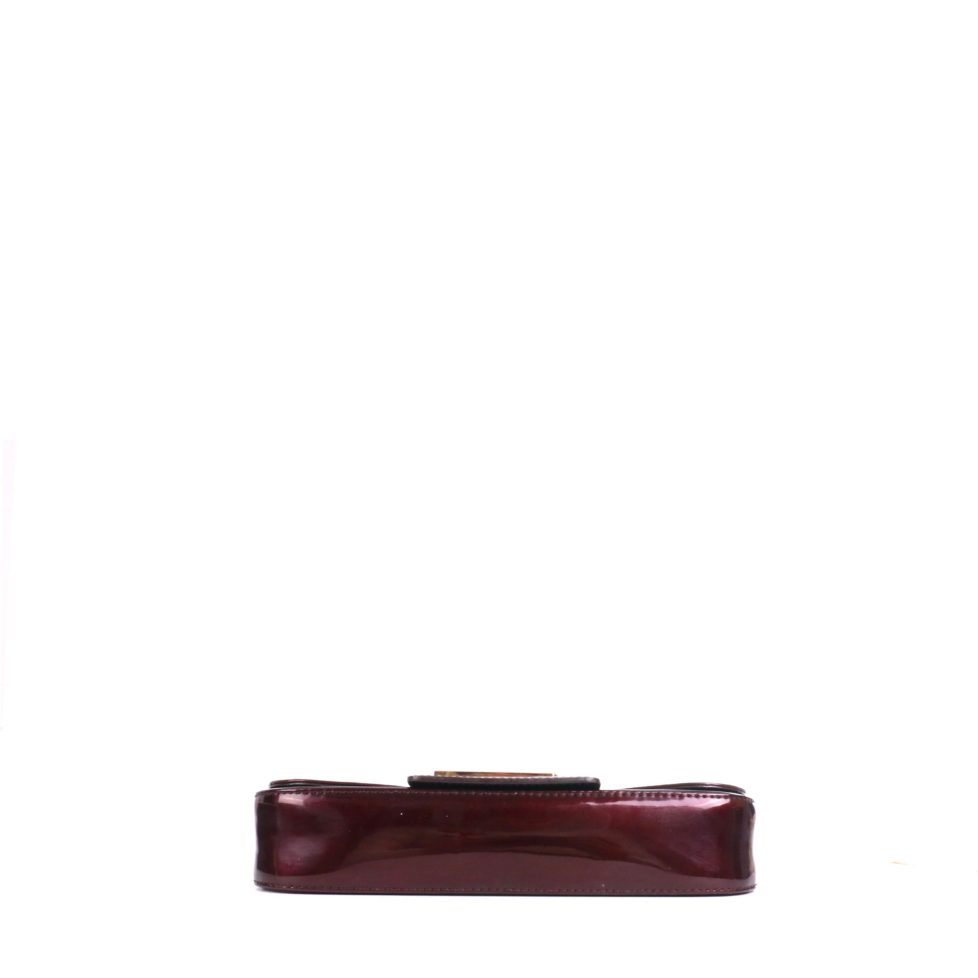 LOUIS VUITTON - Pochette Sobe Louis Vuitton en cuir verni bordeaux