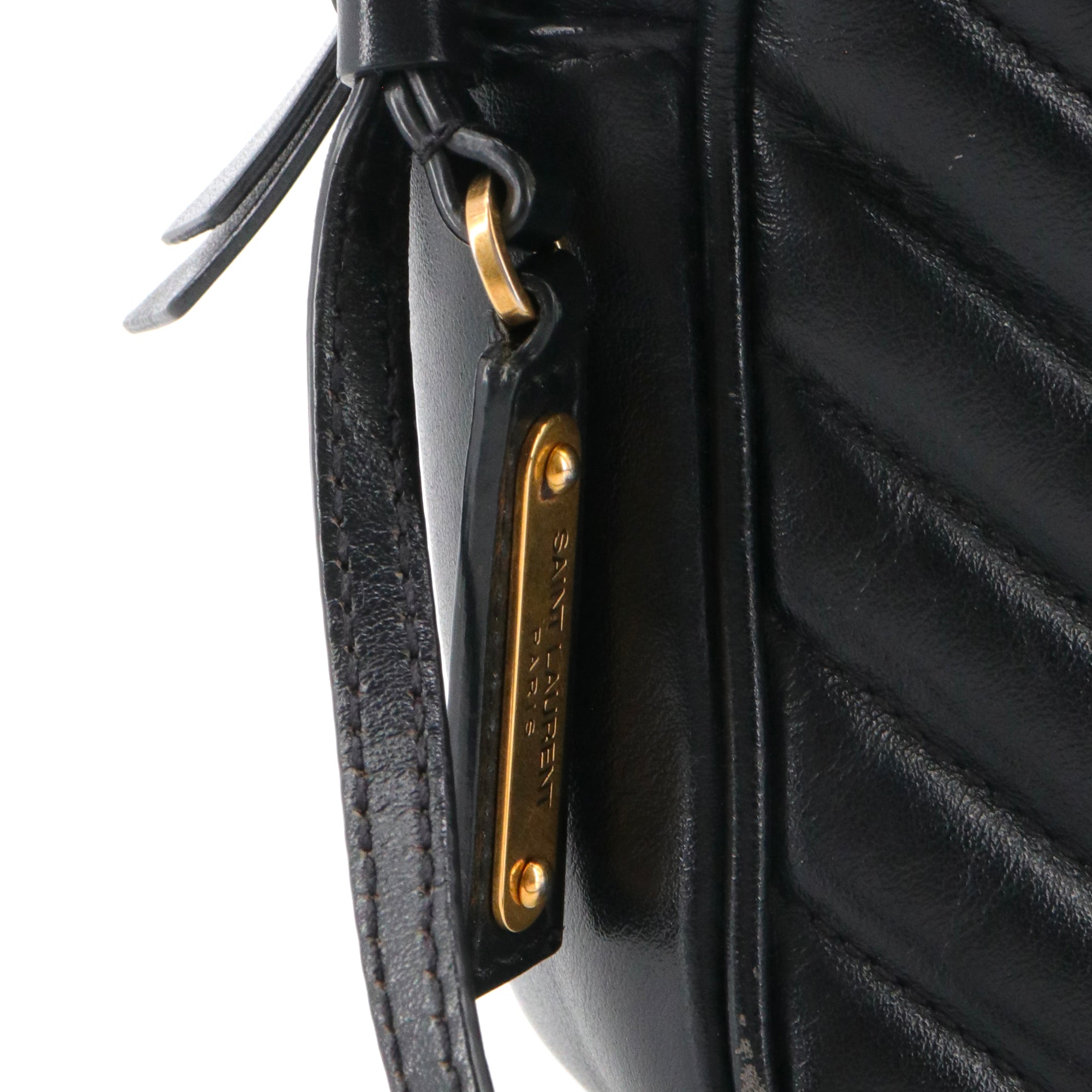 SAINT LAURENT - Sac à bandoulière Lou Saint Laurent en cuir chevron noir