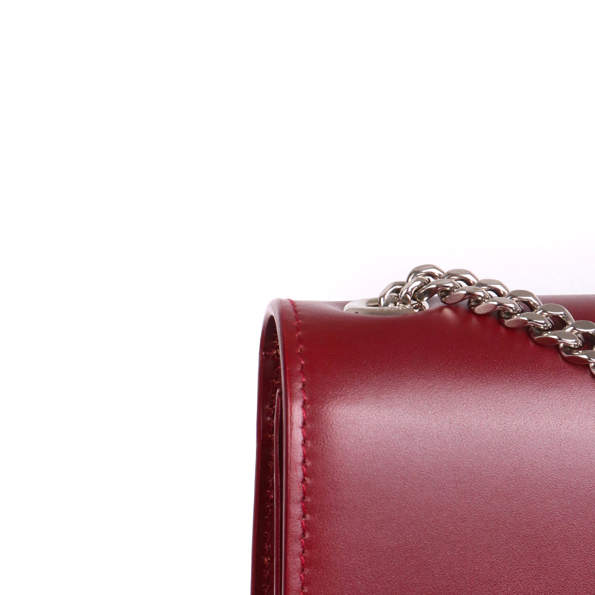 SAINT LAURENT - Sac à bandoulière Kate medium Saint Laurent cuir bordeaux