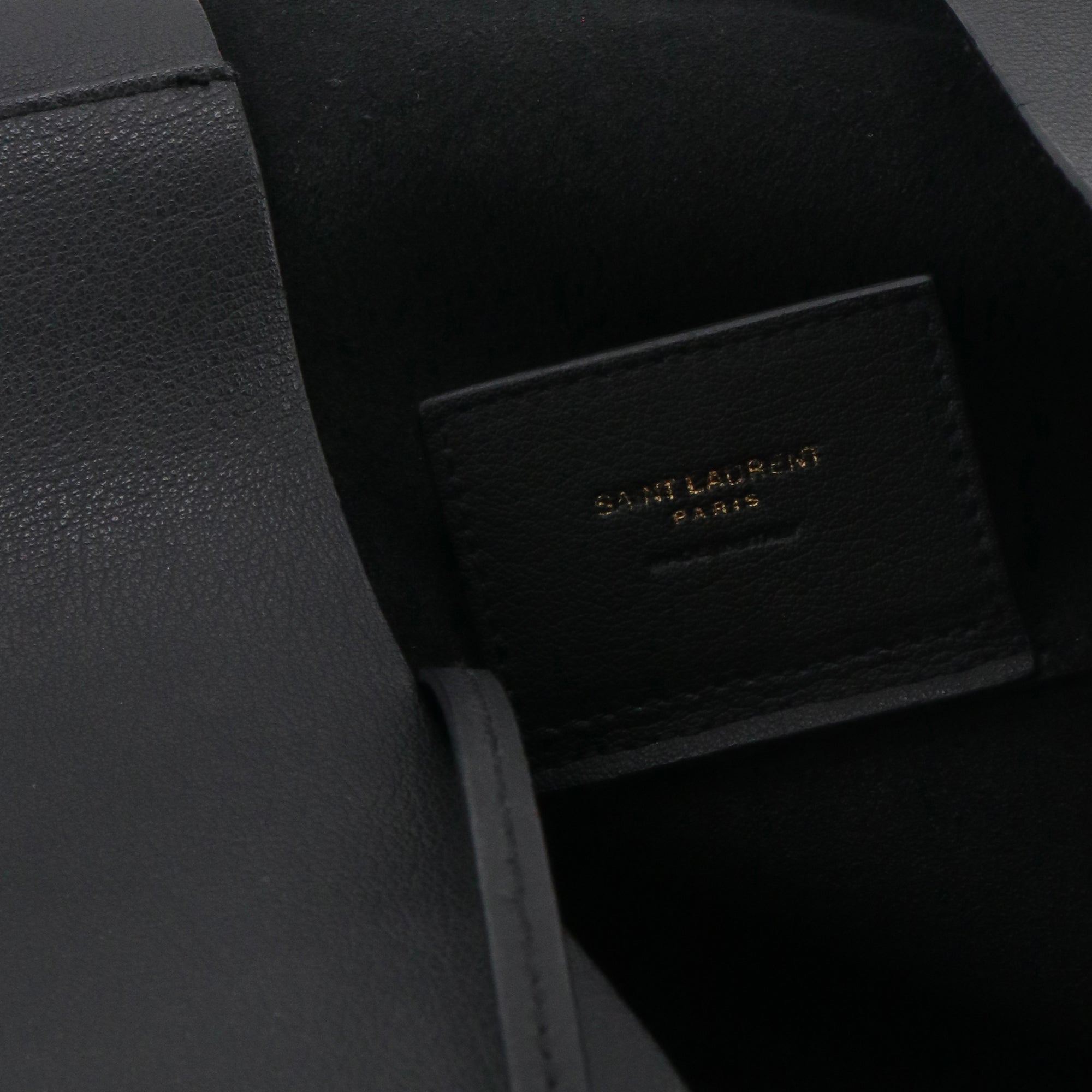 SAINT LAURENT - Sac cabas Shopping E/W Saint Laurent en cuir grainé noir