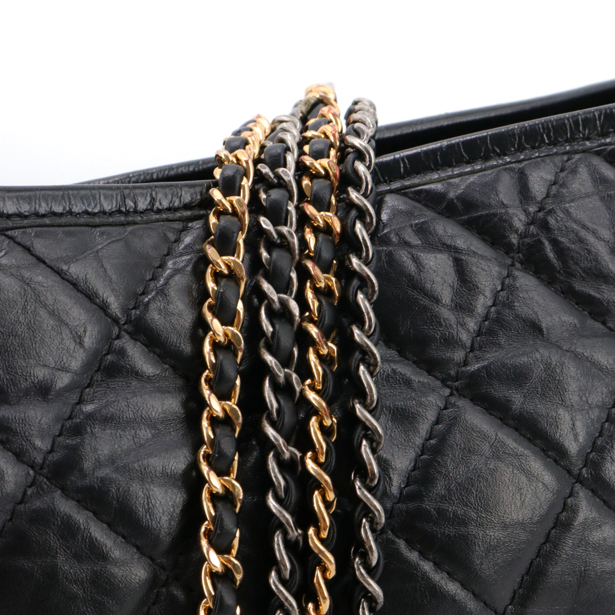 CHANEL - Sac à bandoulière Gabrielle GM Chanel en cuir noir