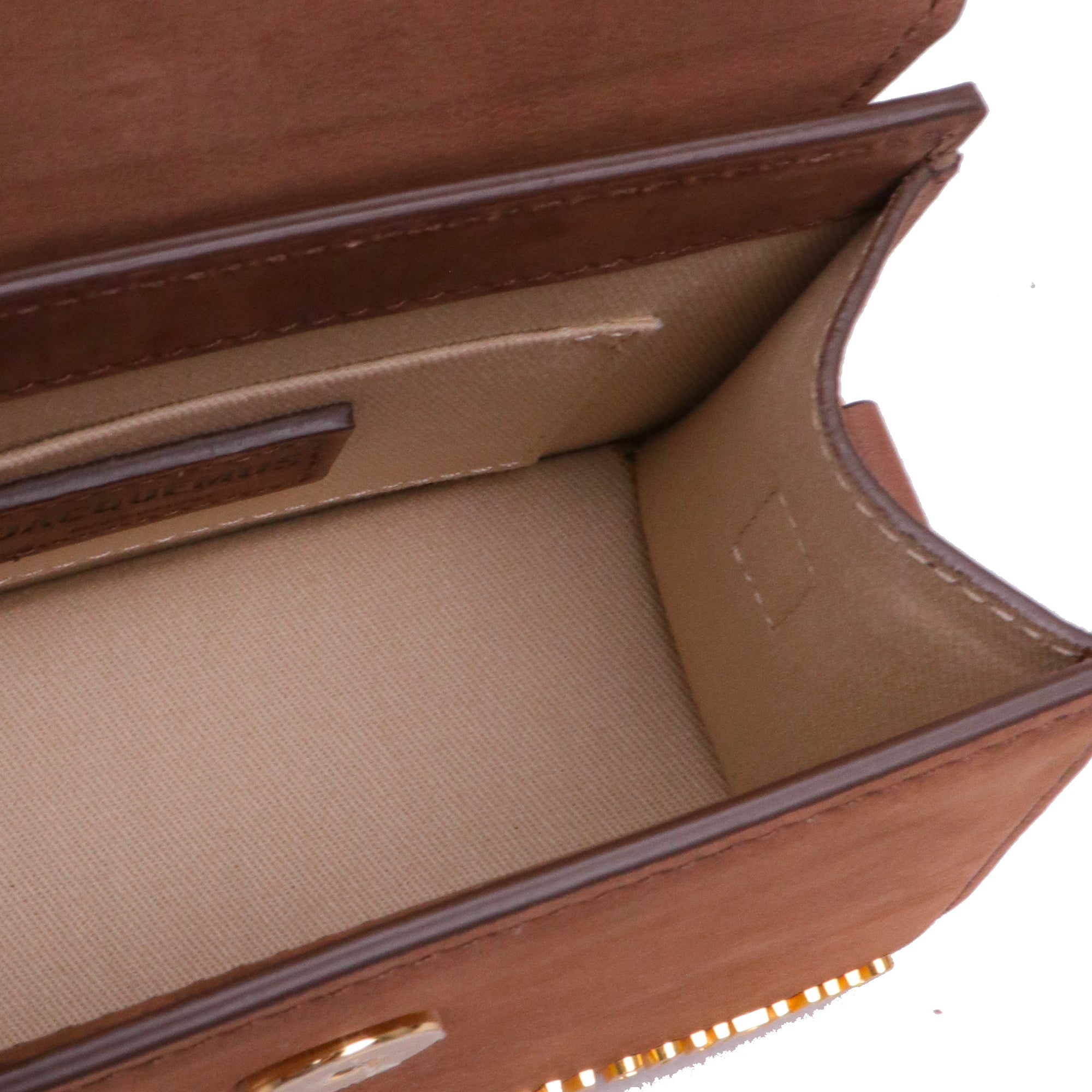 JACQUEMUS - Sac à bandoulière Chiquito Moyen Jacquemus en cuir gommé marron