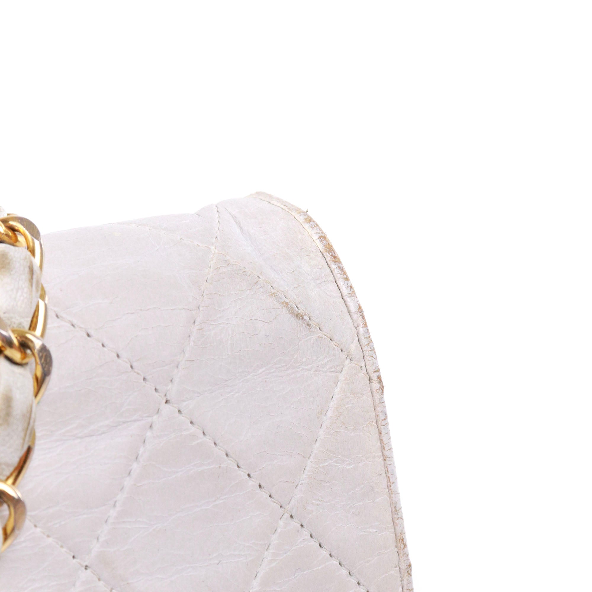 CHANEL - Sac classique à rabat Chanel vintage en cuir blanc