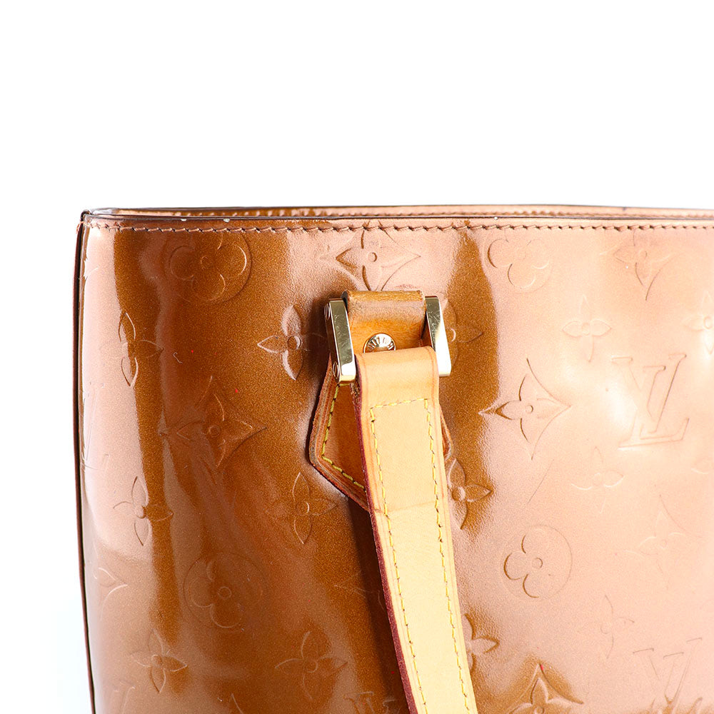 LOUIS VUITTON - Sac à main Houston en cuir verni empreinte